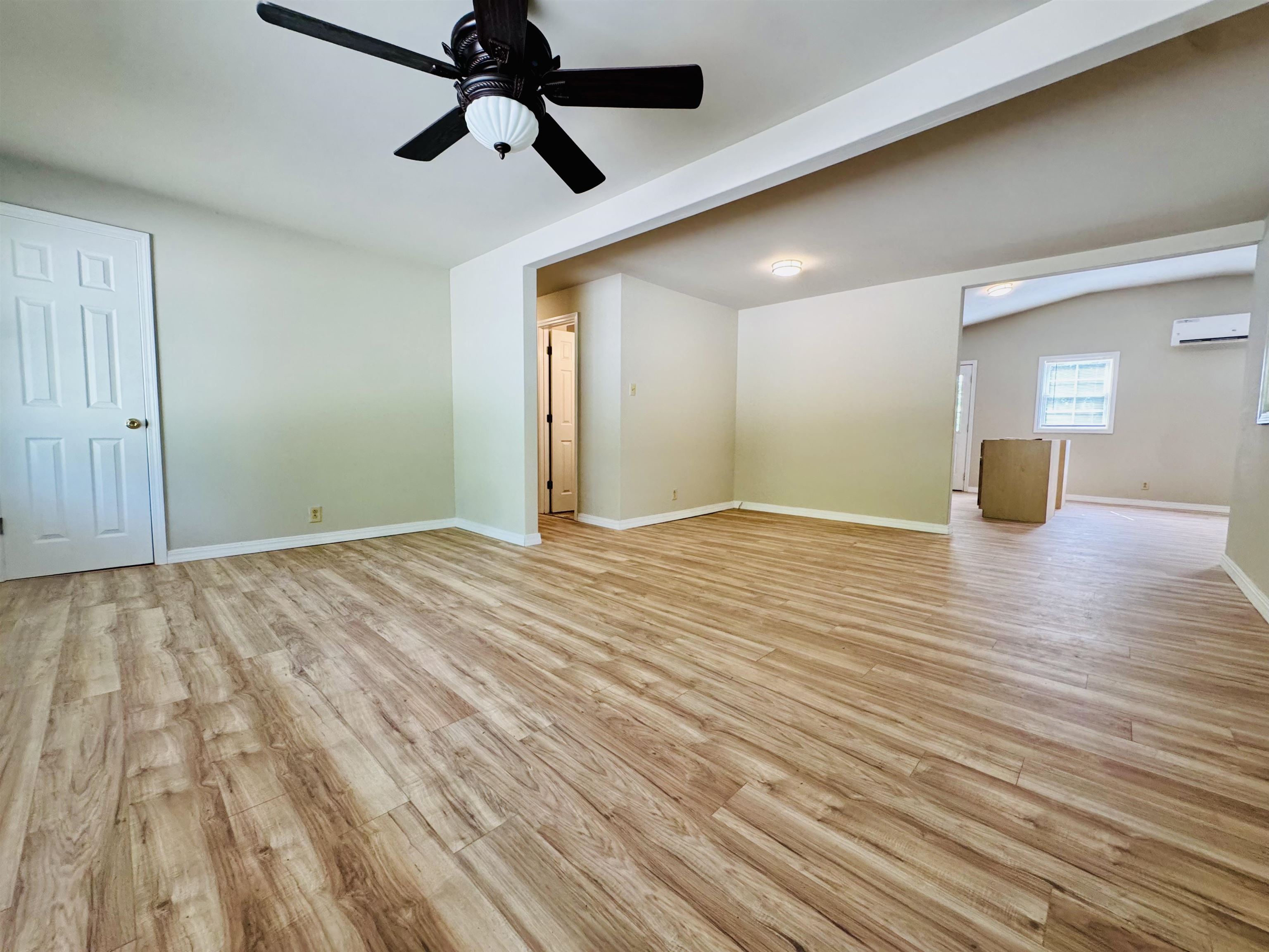 EIGHTH - Residential