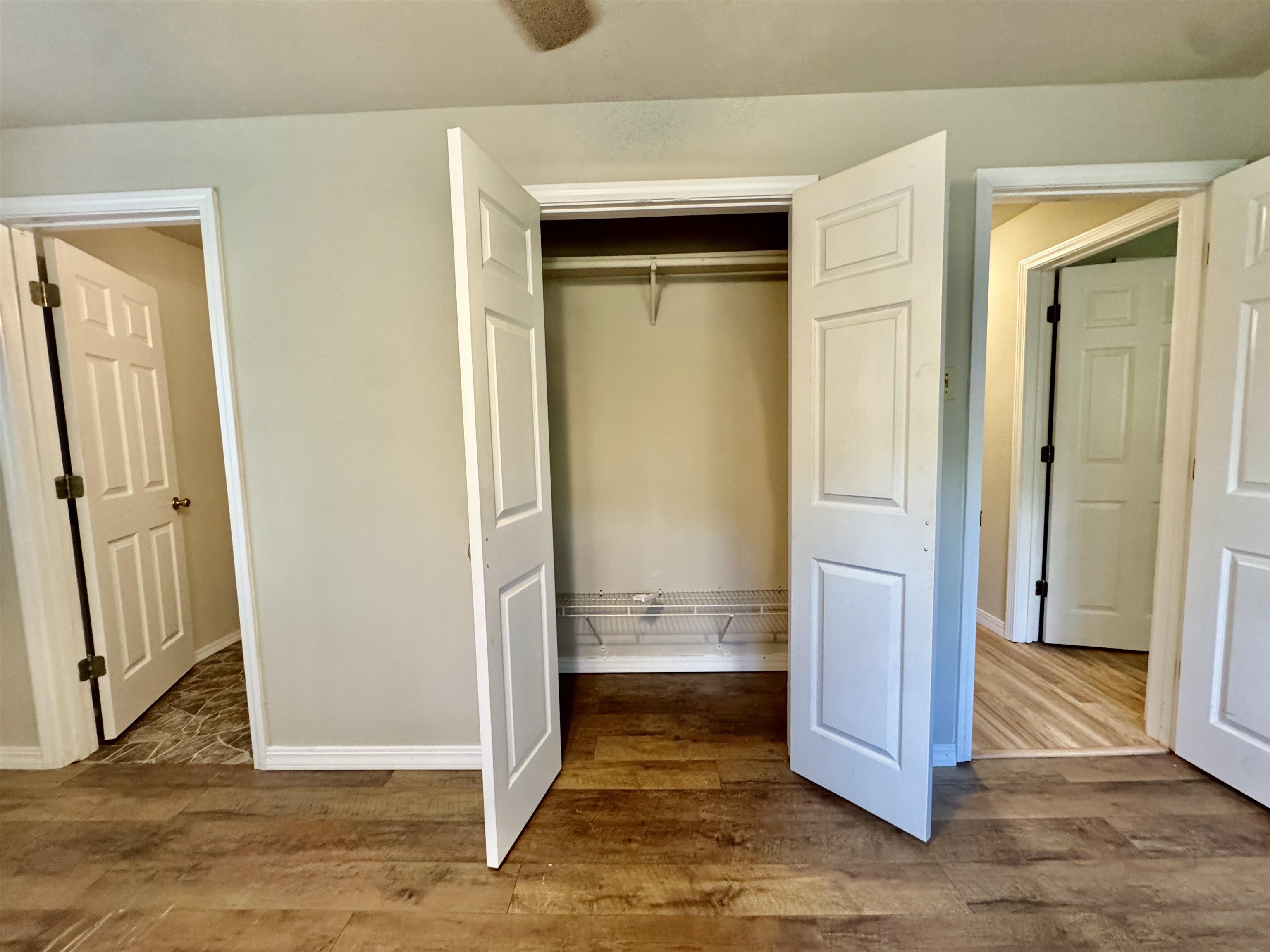 EIGHTH - Residential