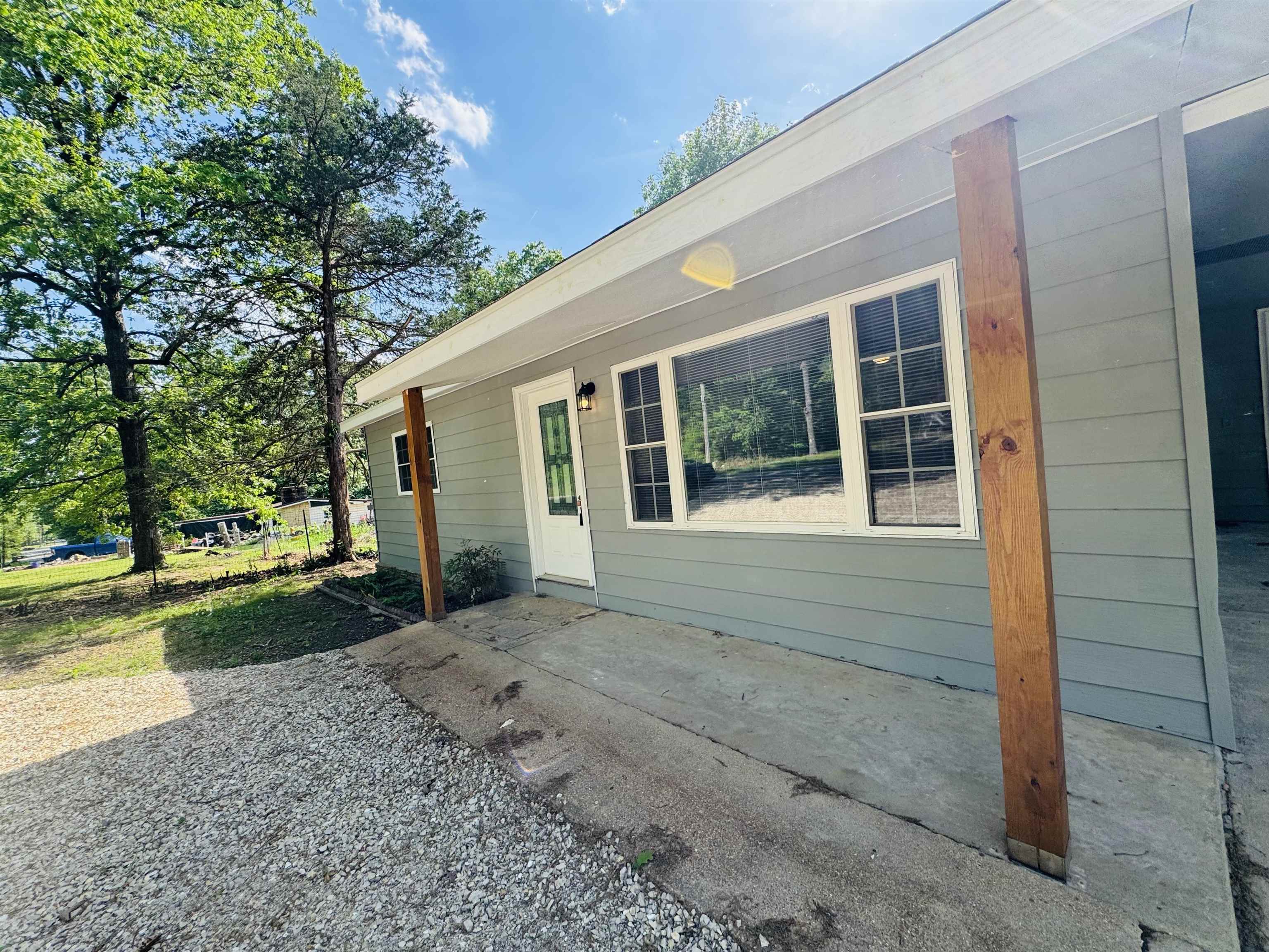 EIGHTH - Residential