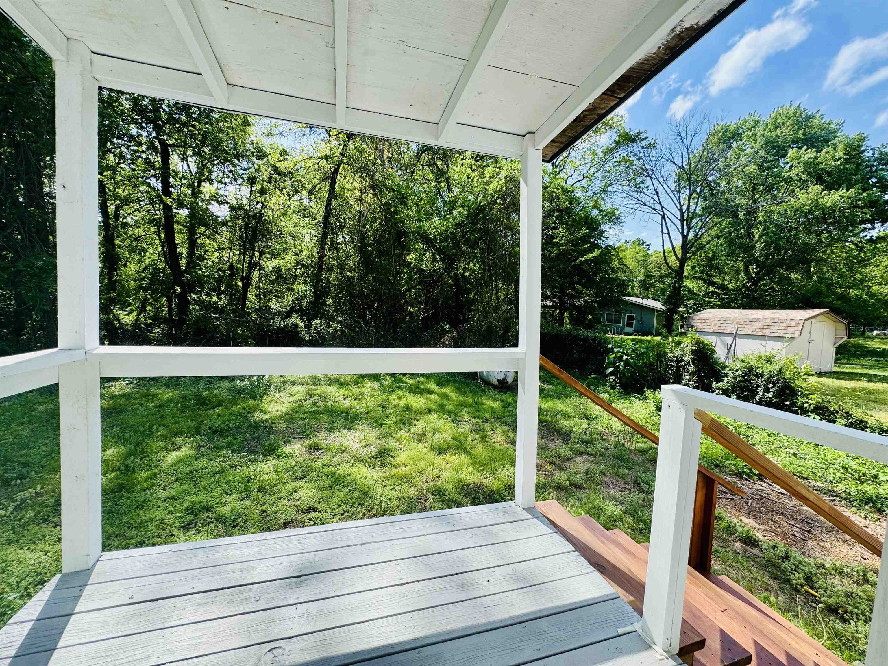 EIGHTH - Residential