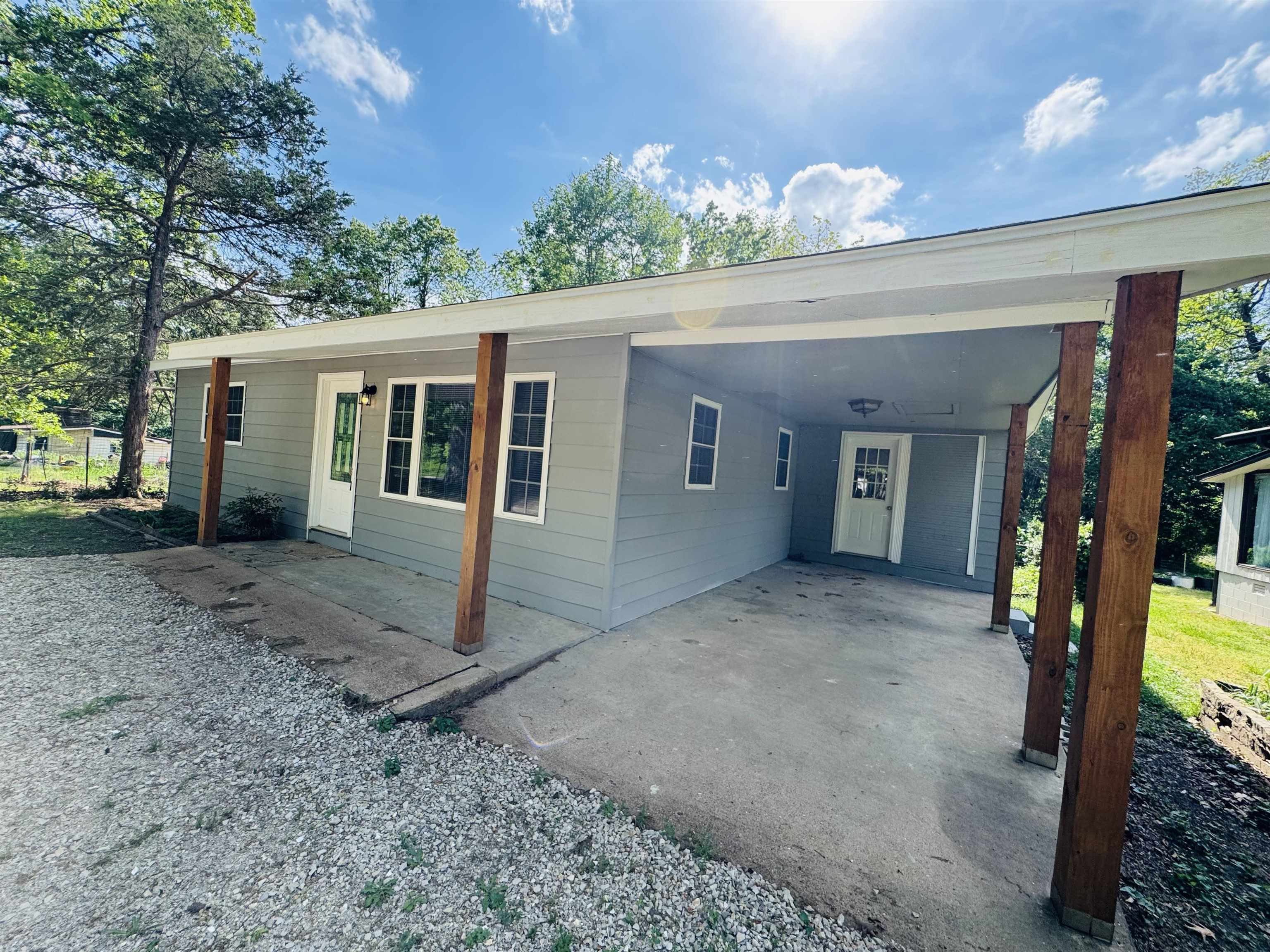 EIGHTH - Residential