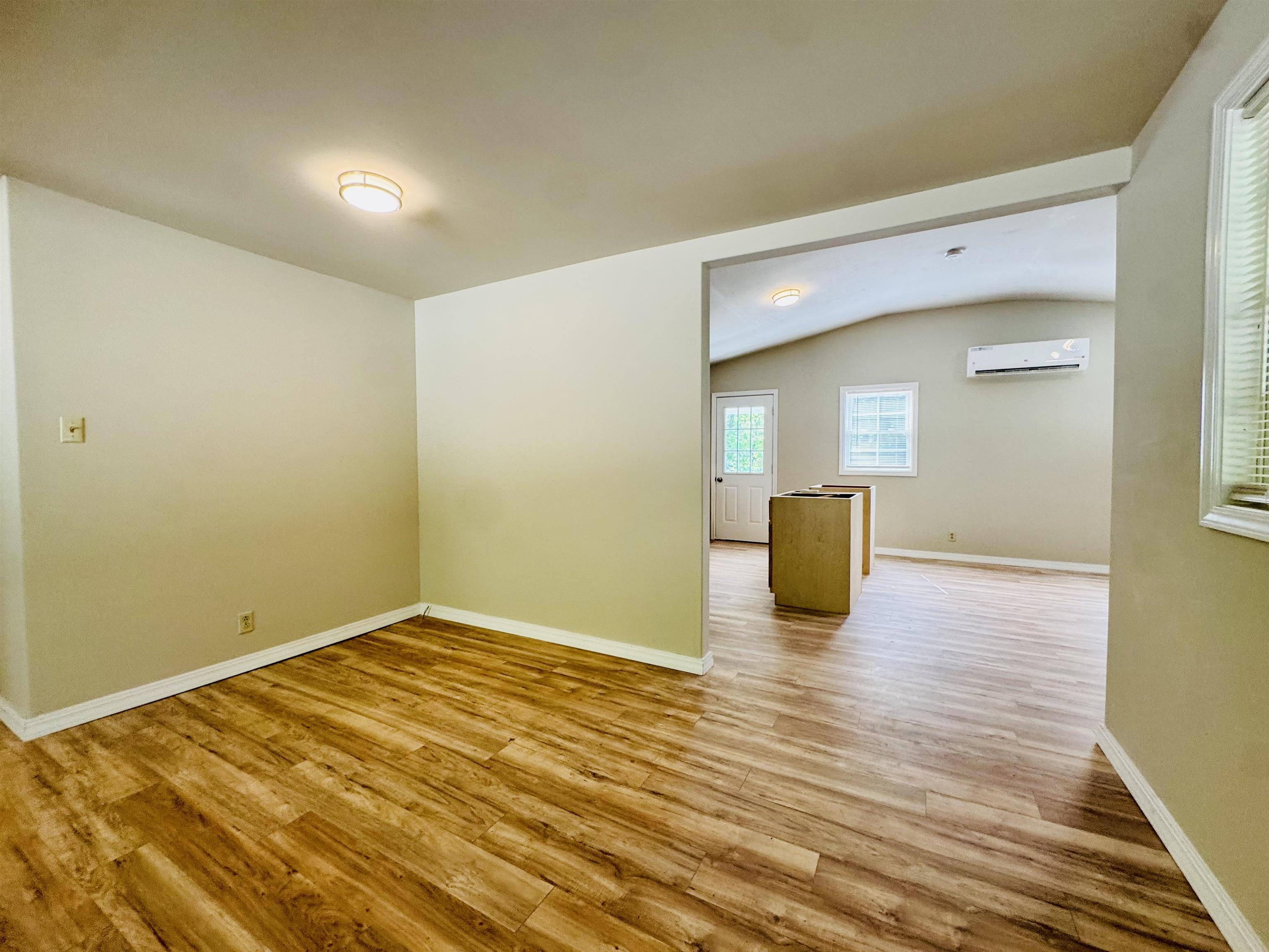 EIGHTH - Residential