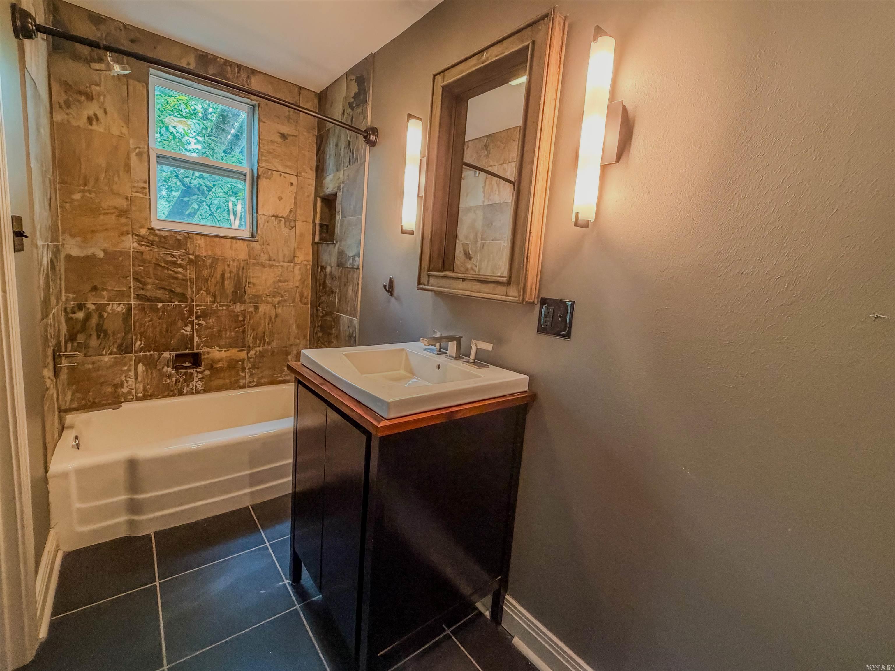 CASEYS - Residential