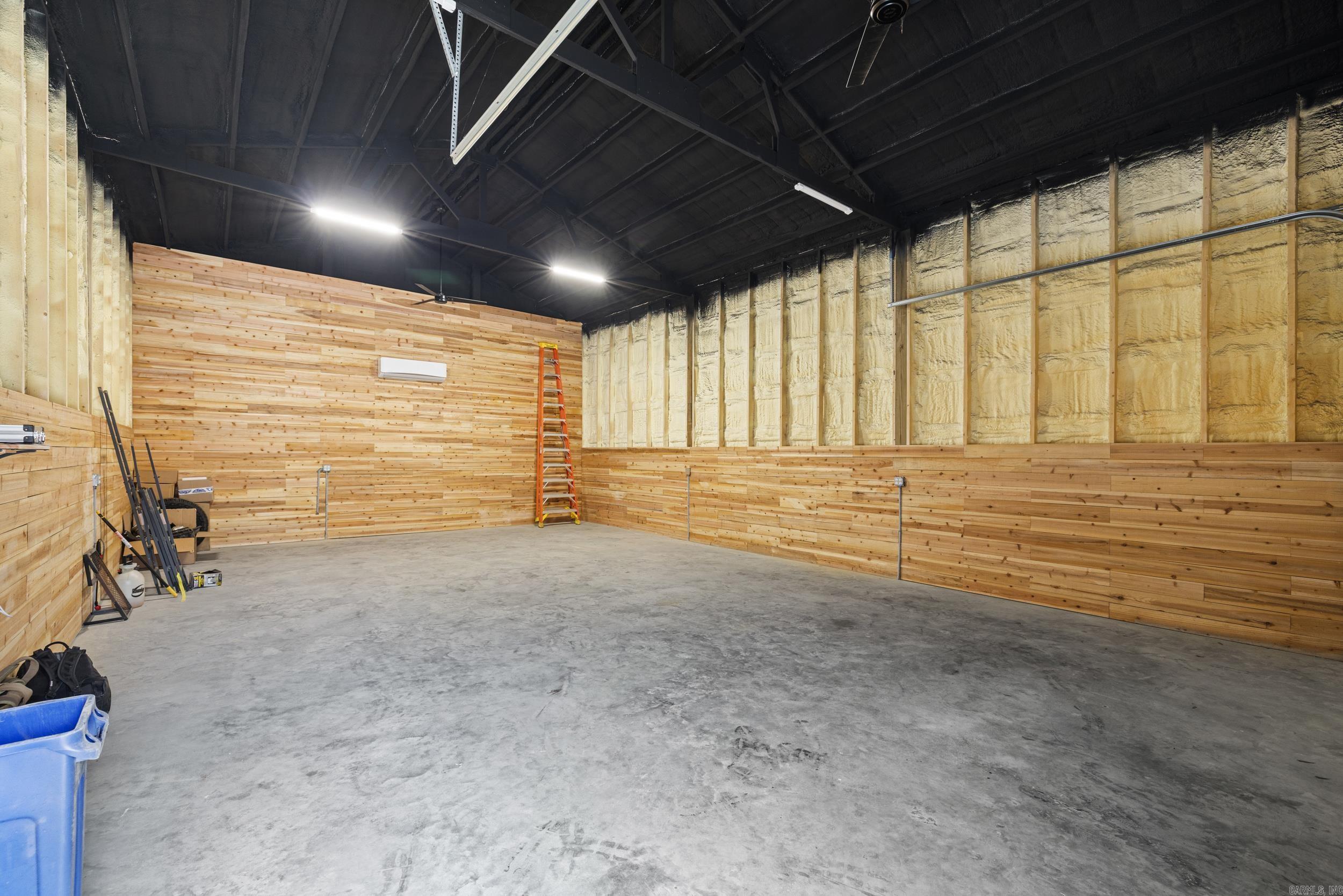 EASTWOOD ACRES - Residential