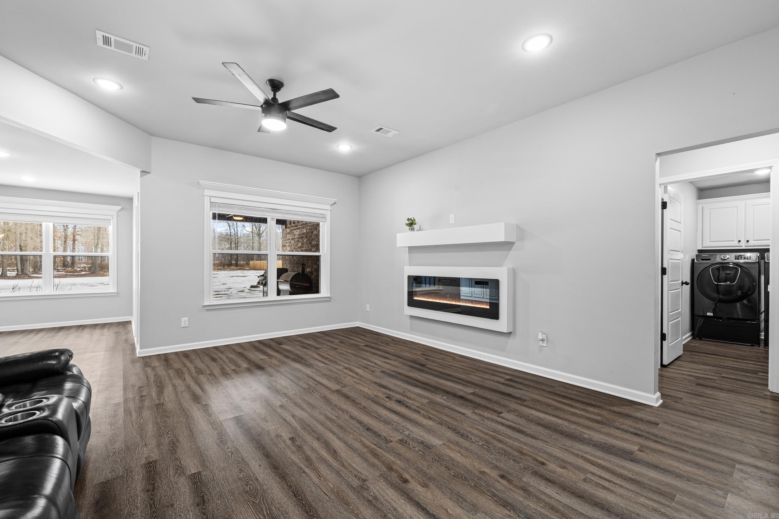 EASTWOOD ACRES - Residential