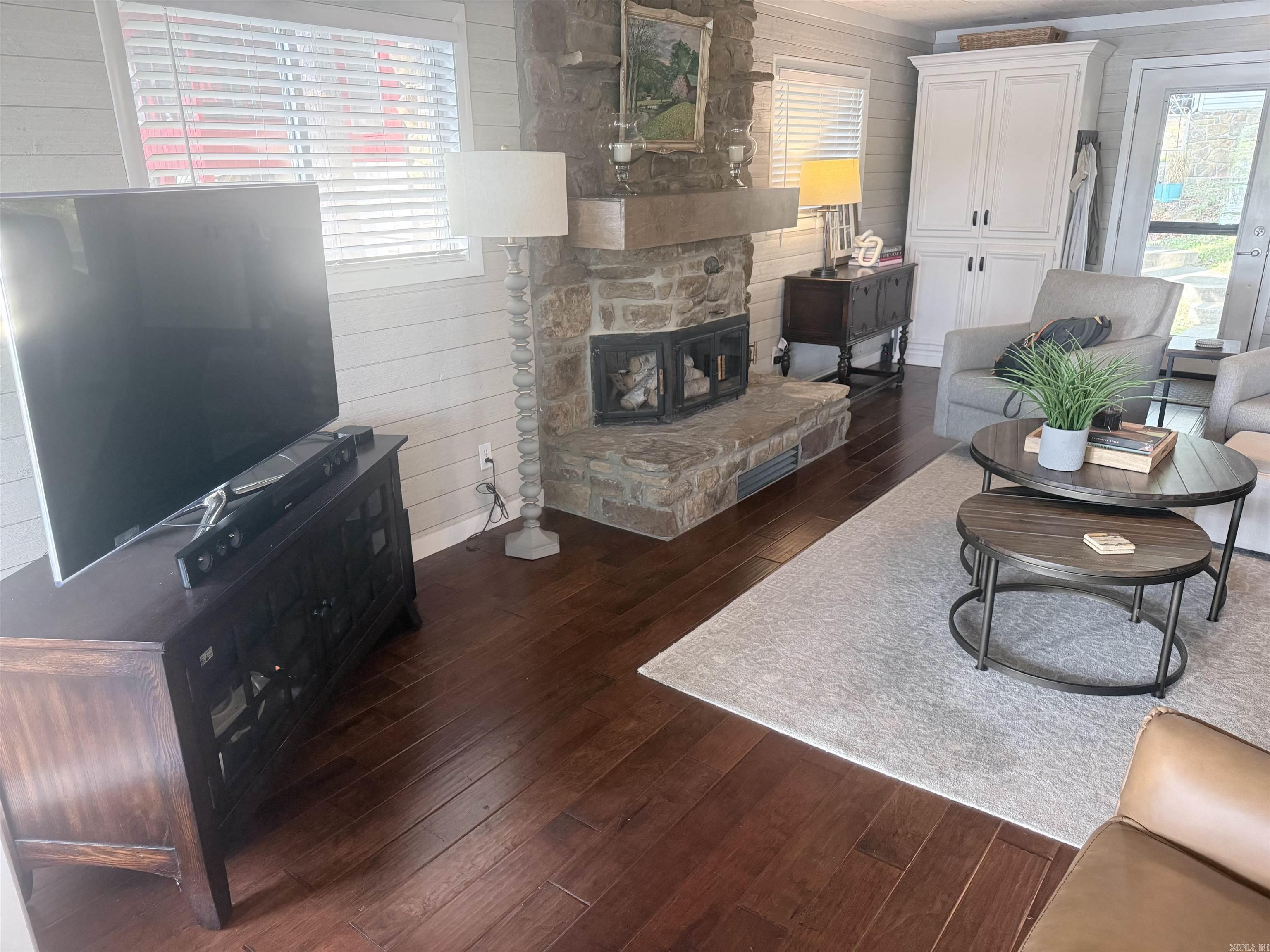 HIGDEN - Residential