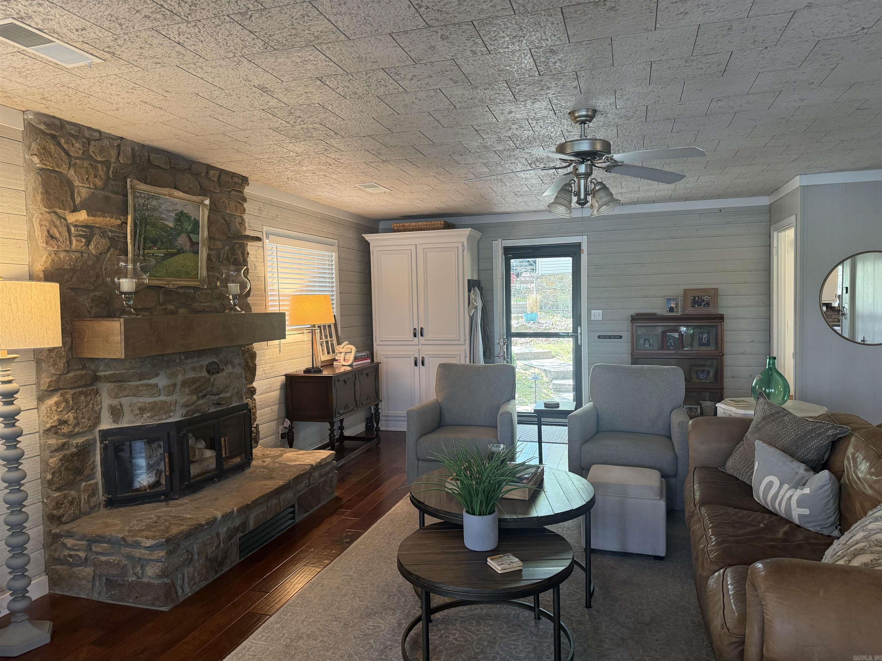 HIGDEN - Residential