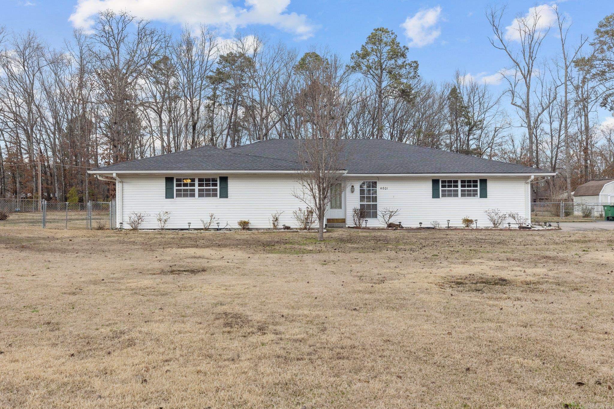 WOODLAND ACRES - Residential