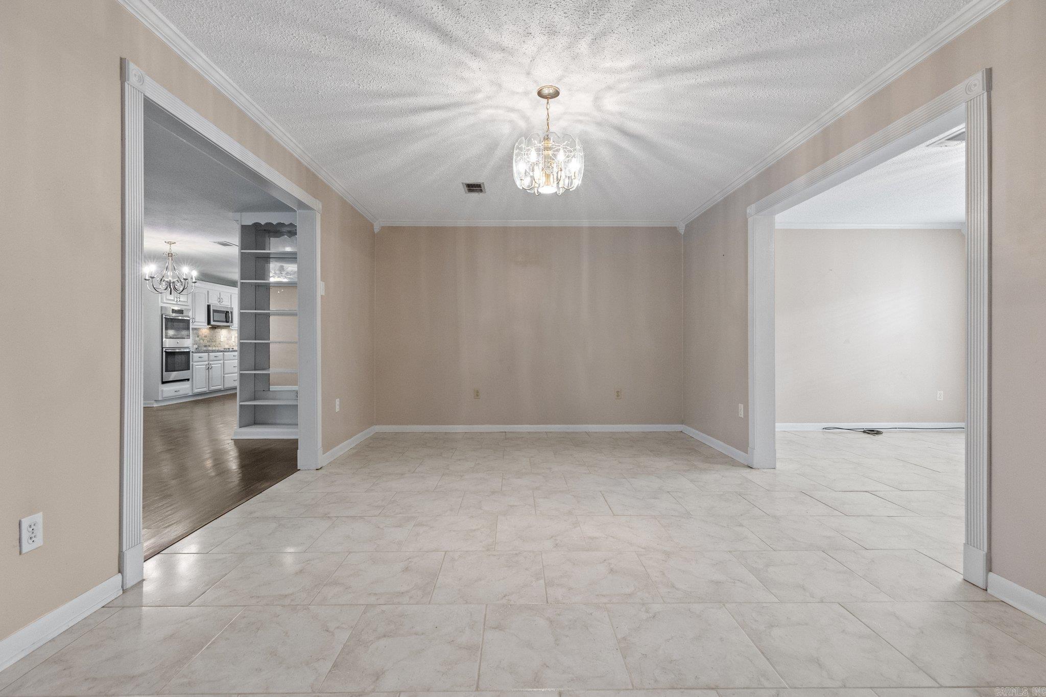 WOODLAND ACRES - Residential