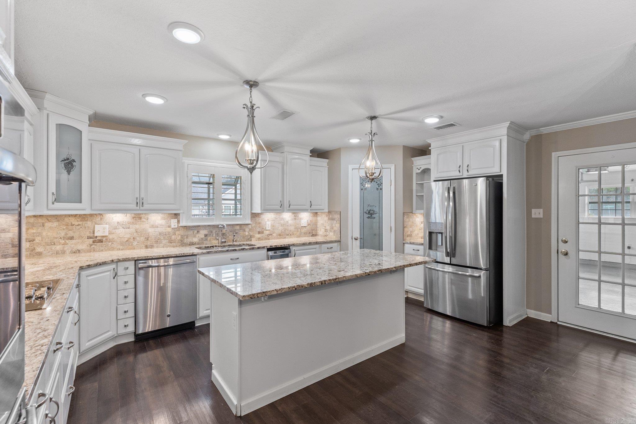 WOODLAND ACRES - Residential