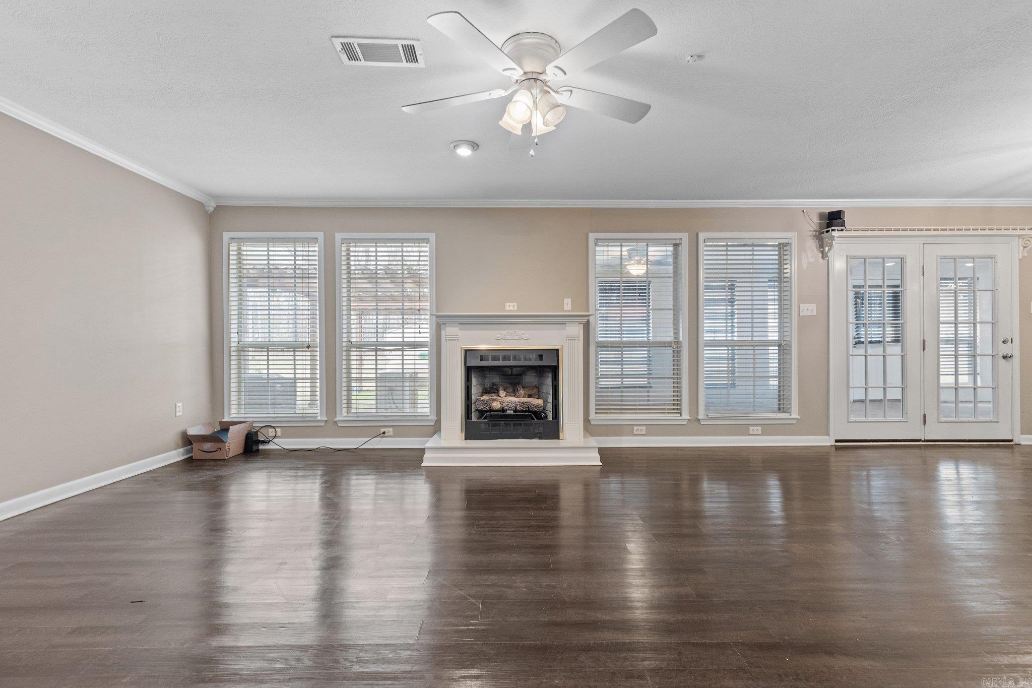 WOODLAND ACRES - Residential