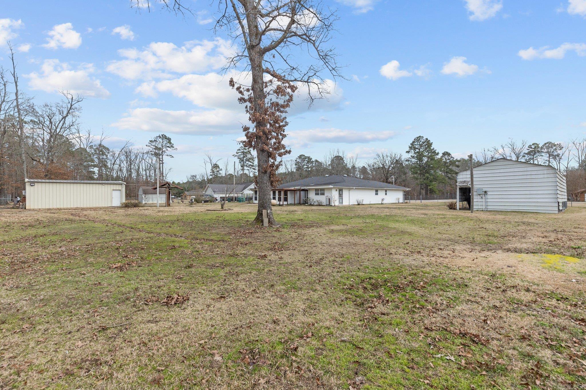 WOODLAND ACRES - Residential