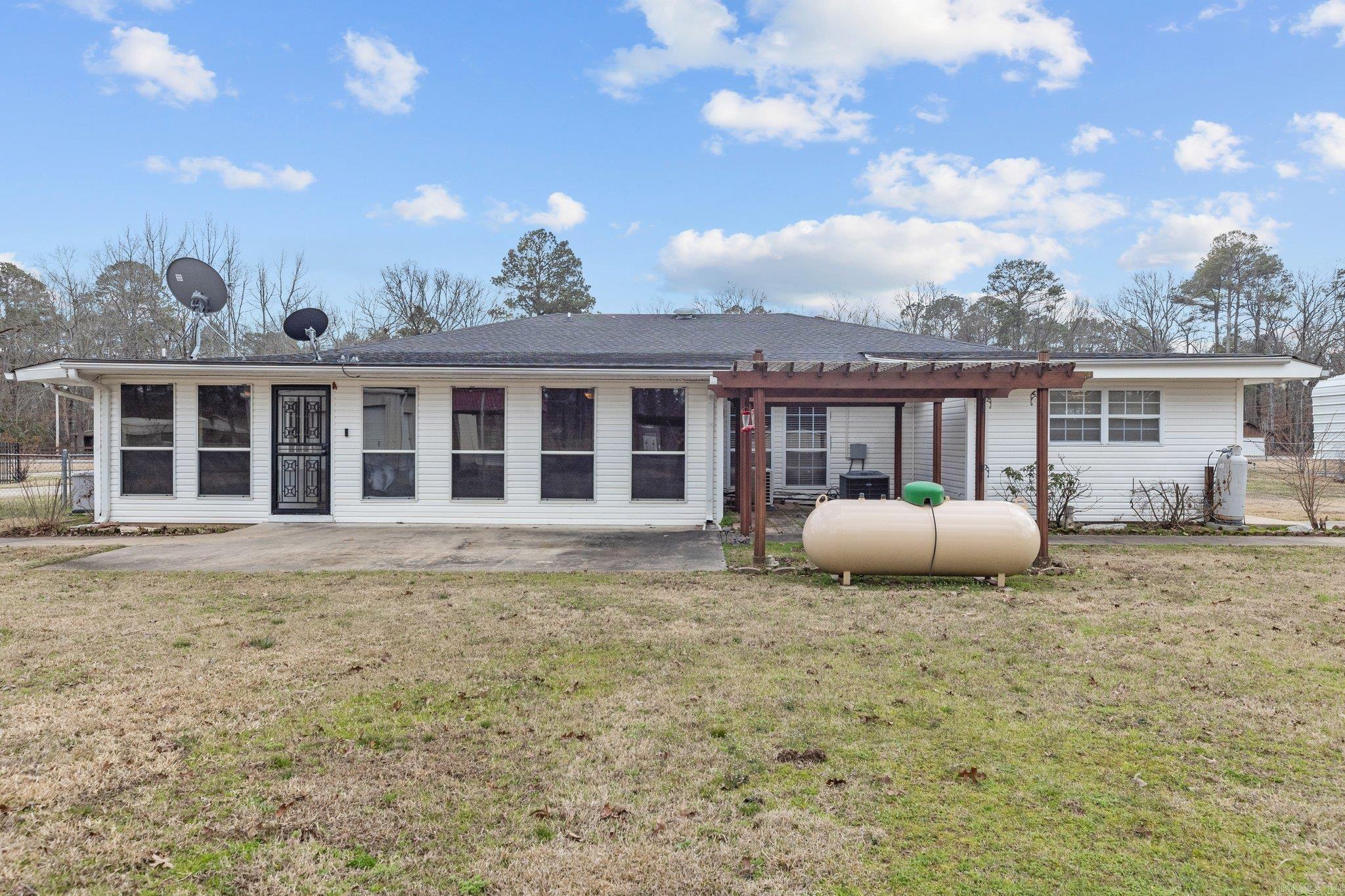 WOODLAND ACRES - Residential