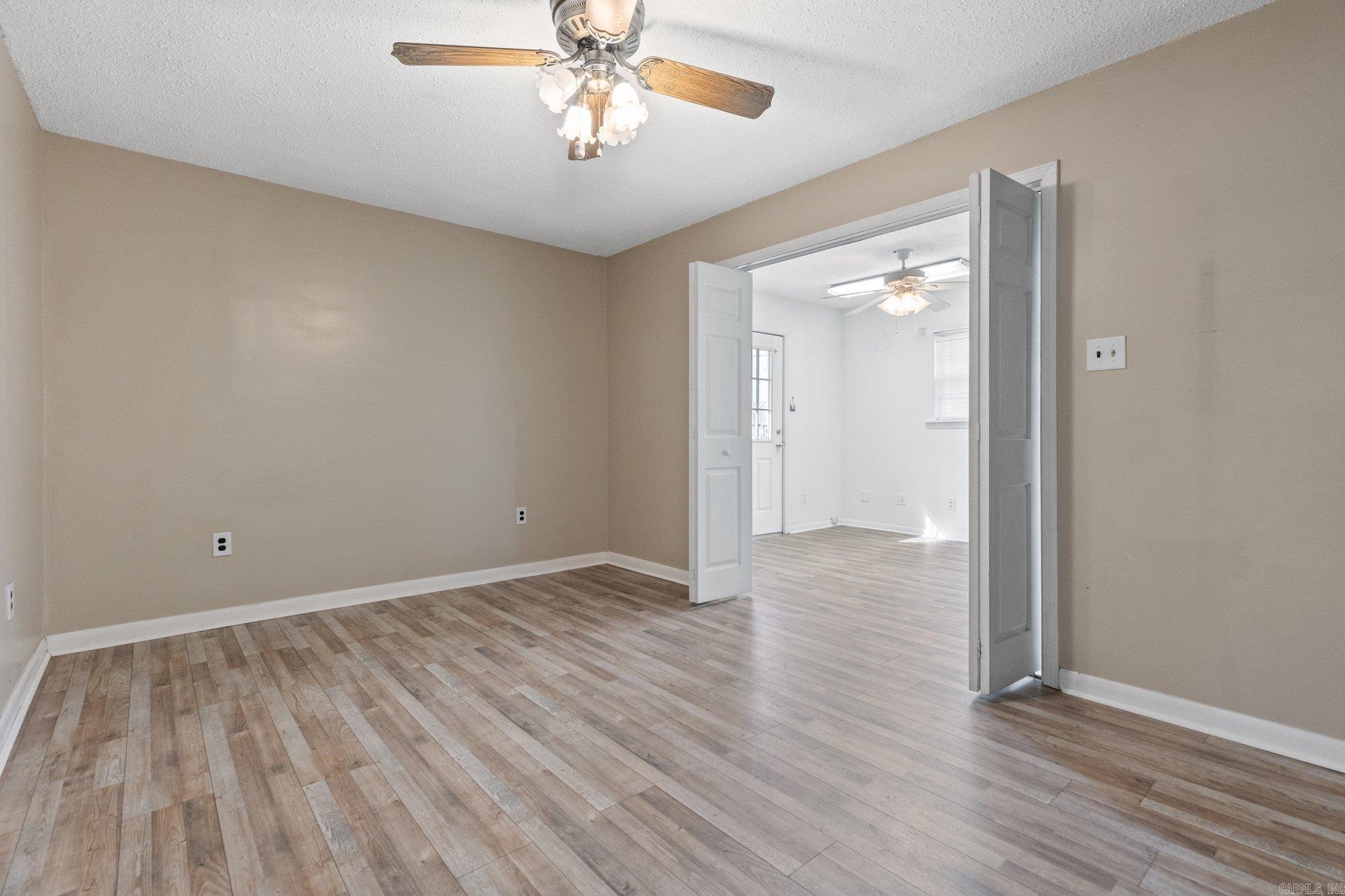 WOODLAND ACRES - Residential