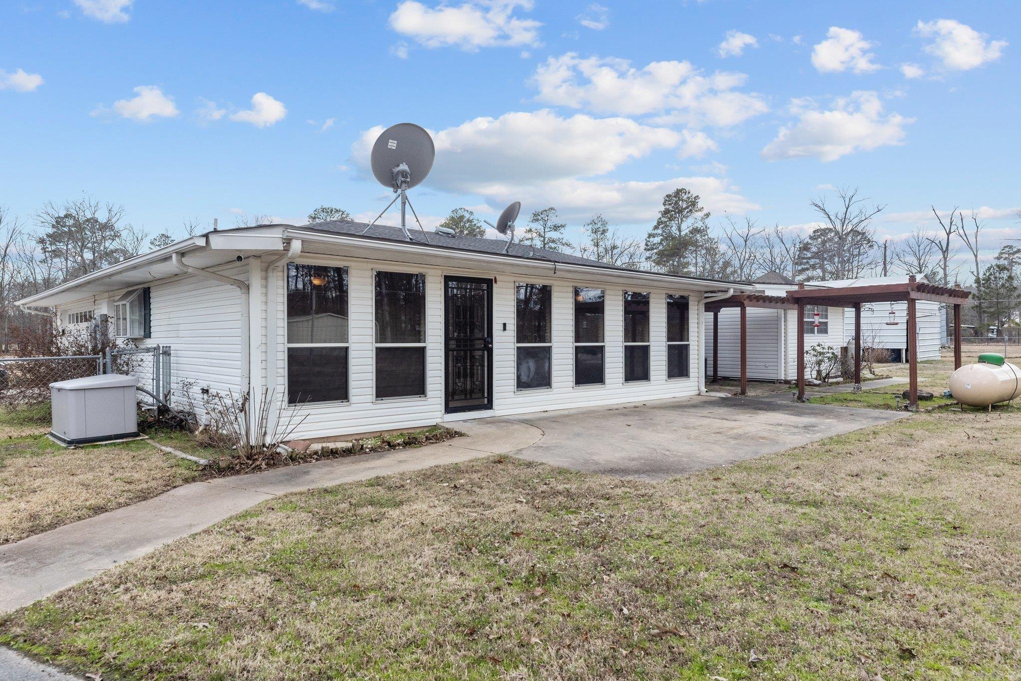 WOODLAND ACRES - Residential