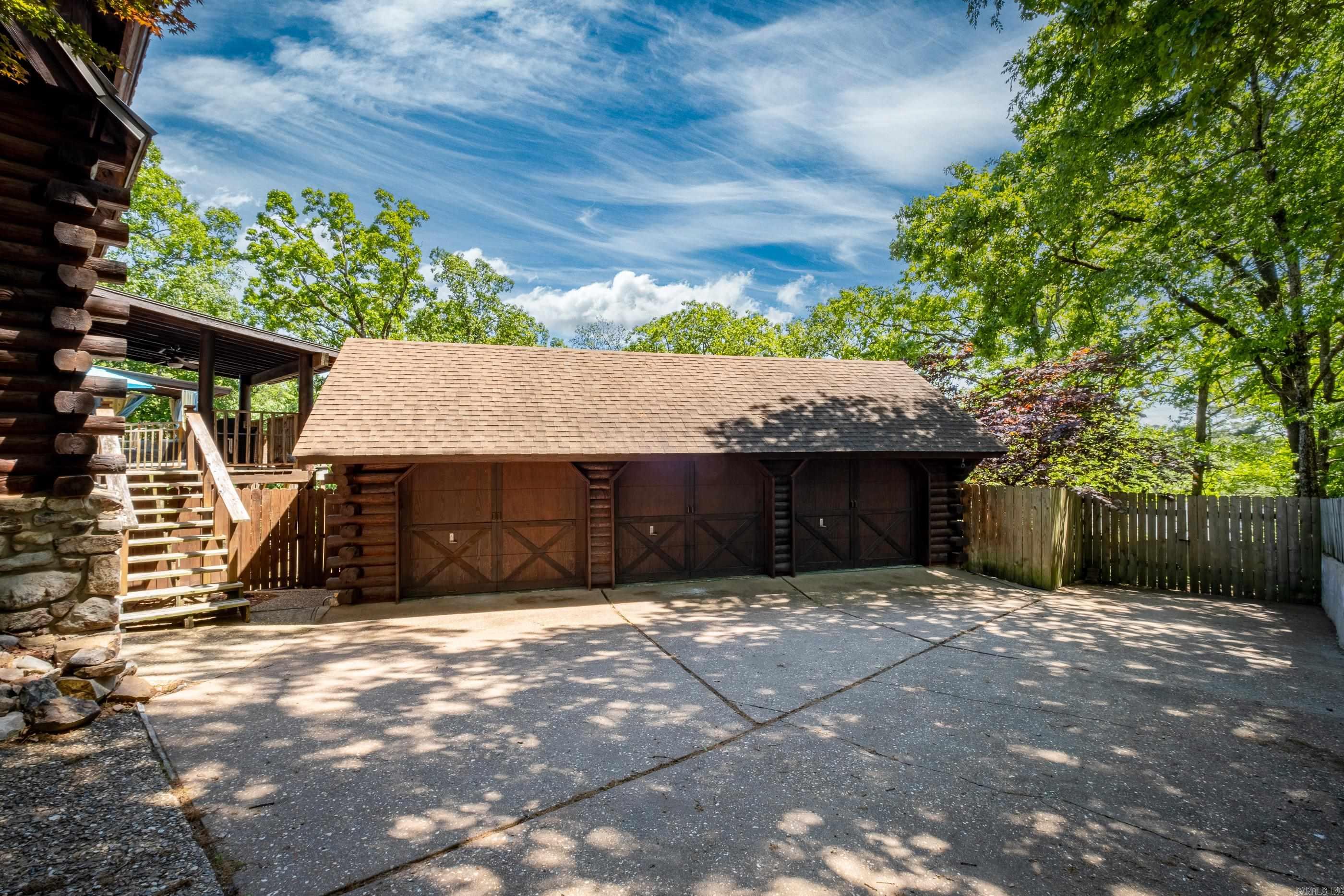 PLEASANT VALLEY - Residential