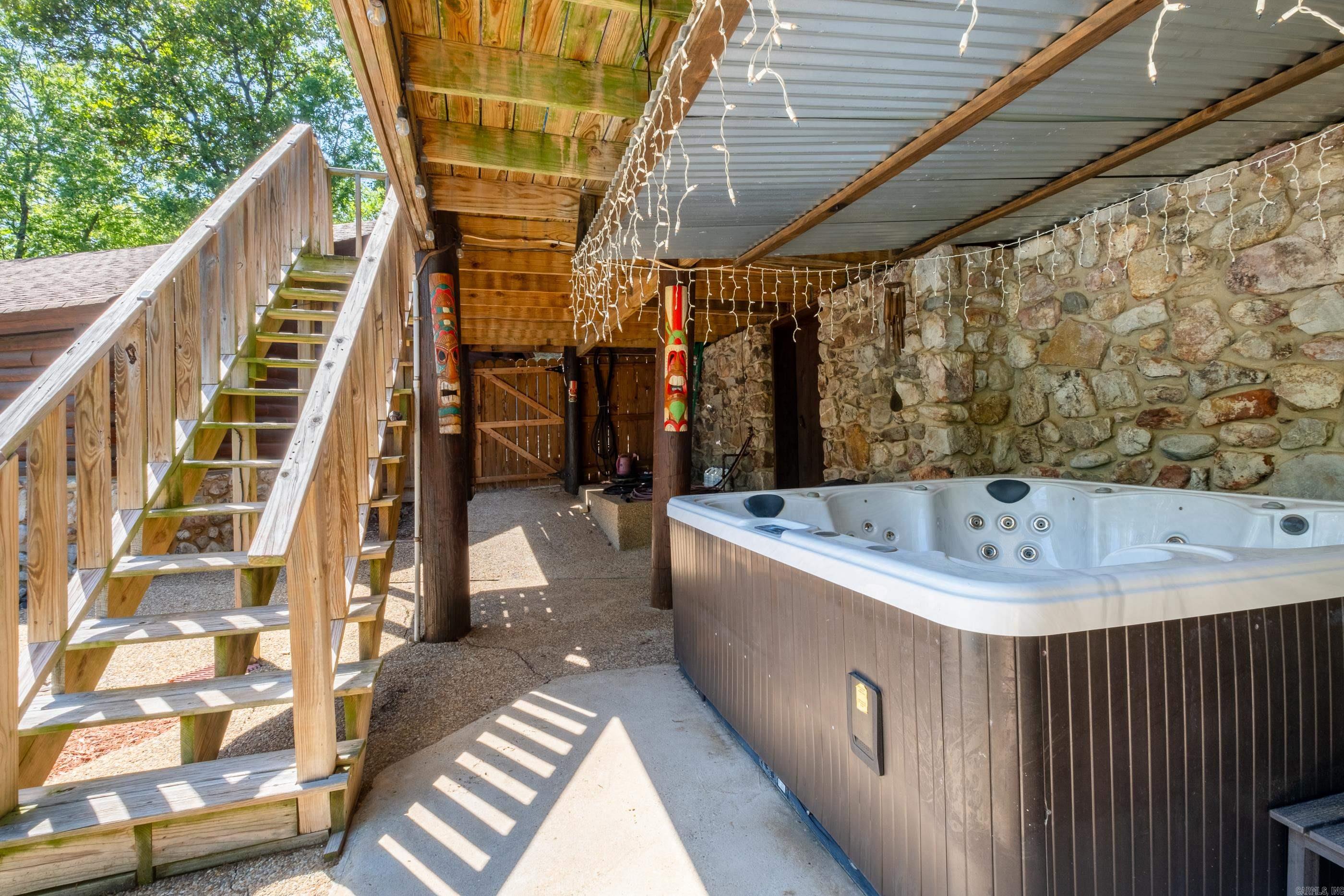 PLEASANT VALLEY - Residential