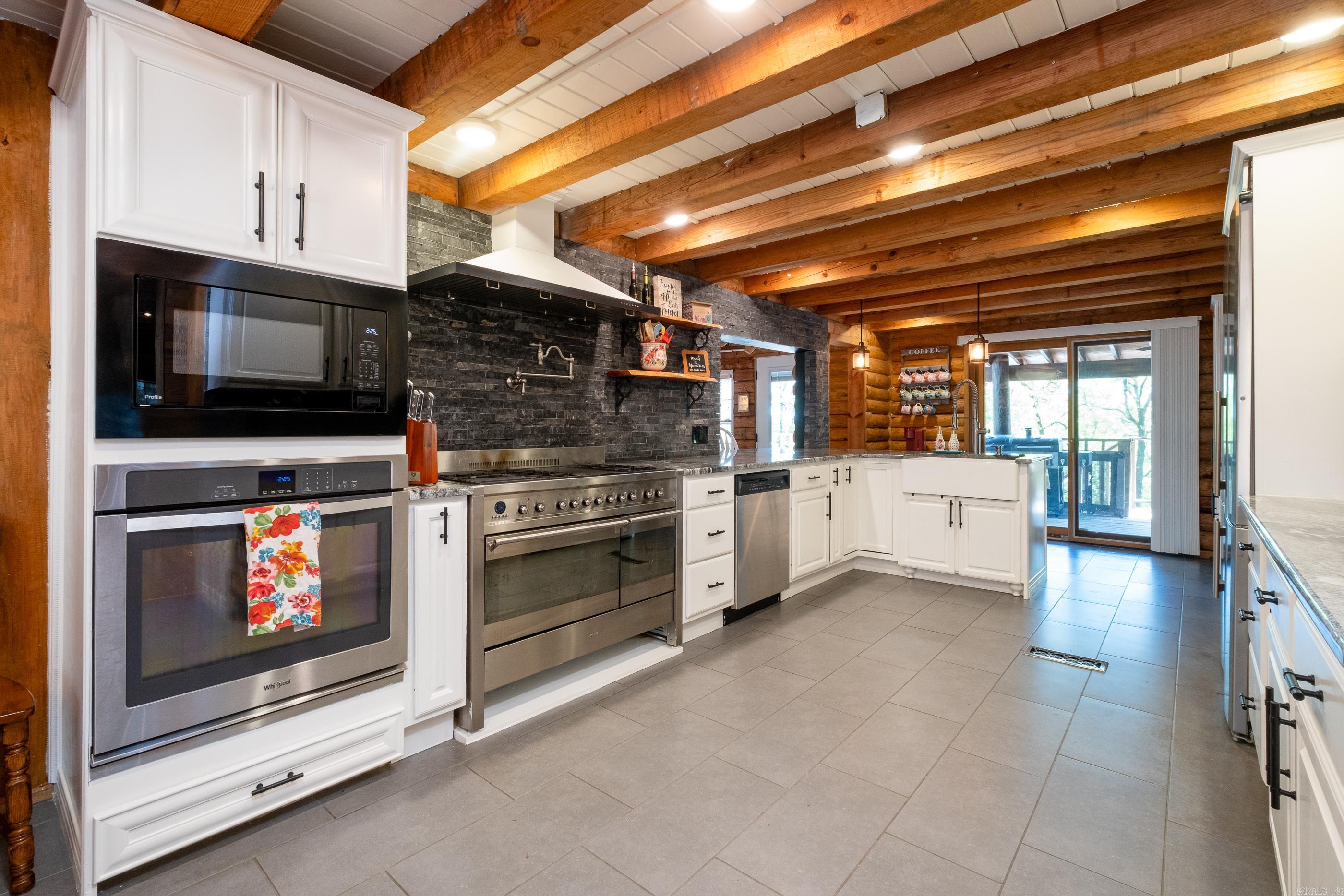 PLEASANT VALLEY - Residential