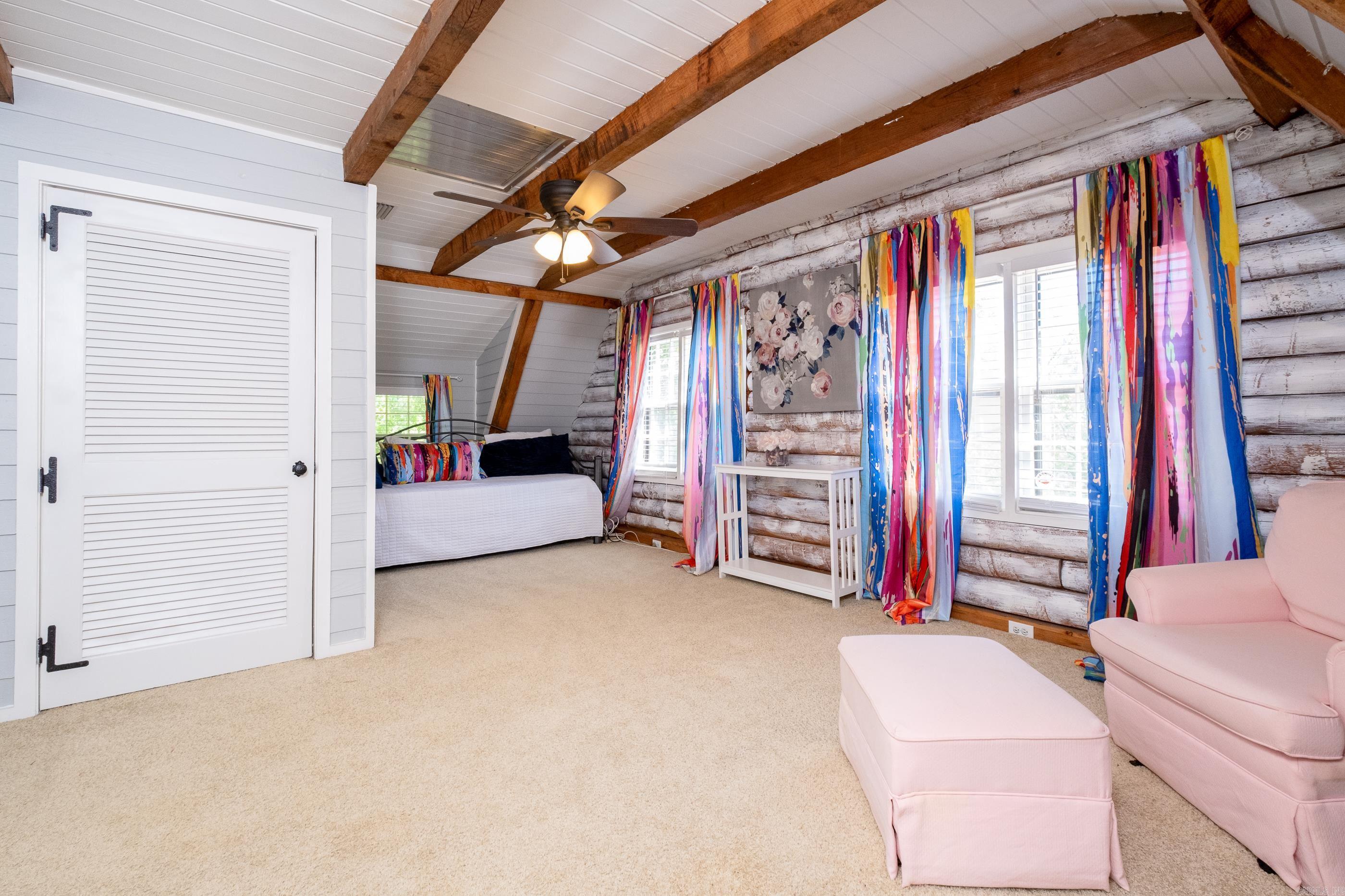 PLEASANT VALLEY - Residential