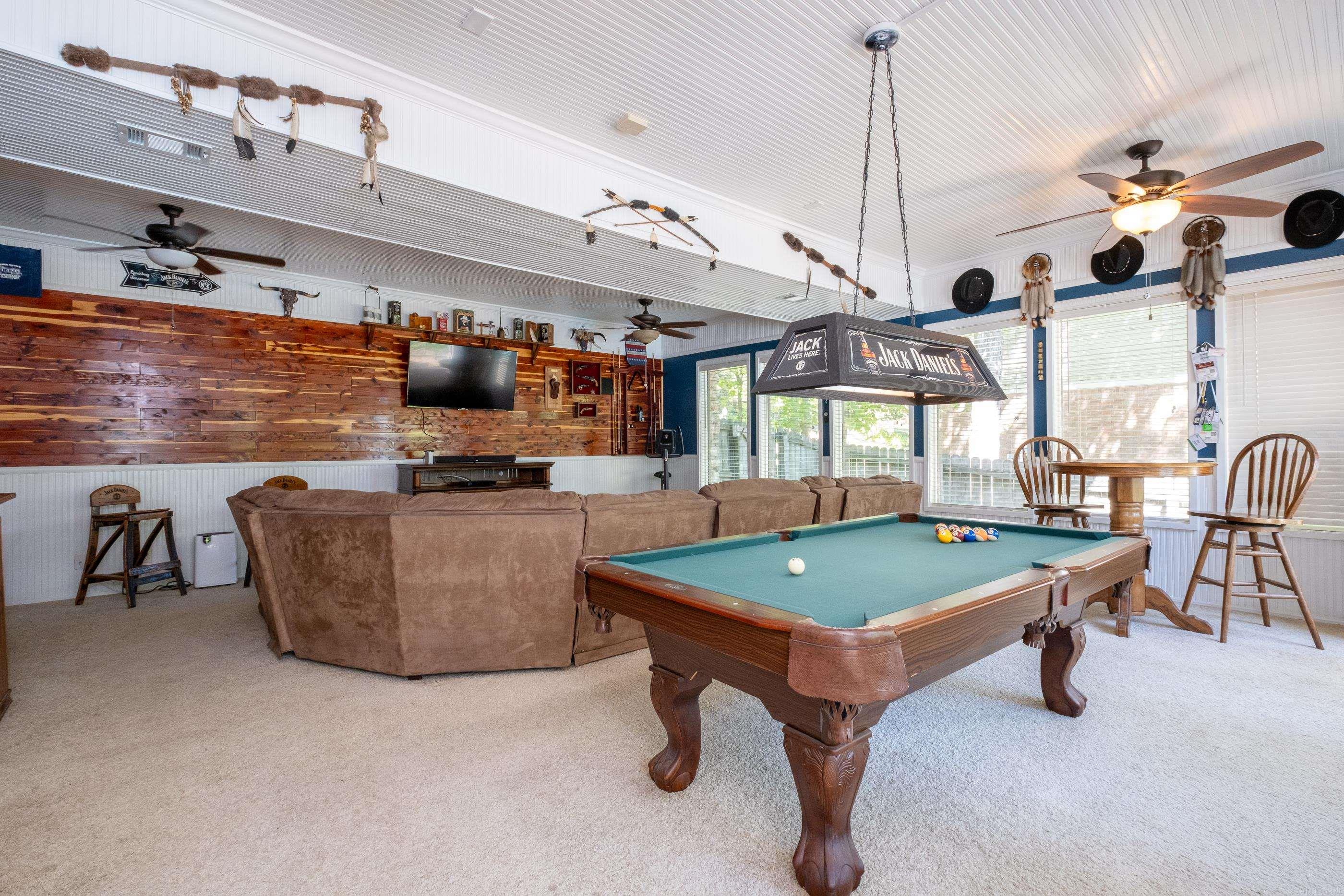 PLEASANT VALLEY - Residential