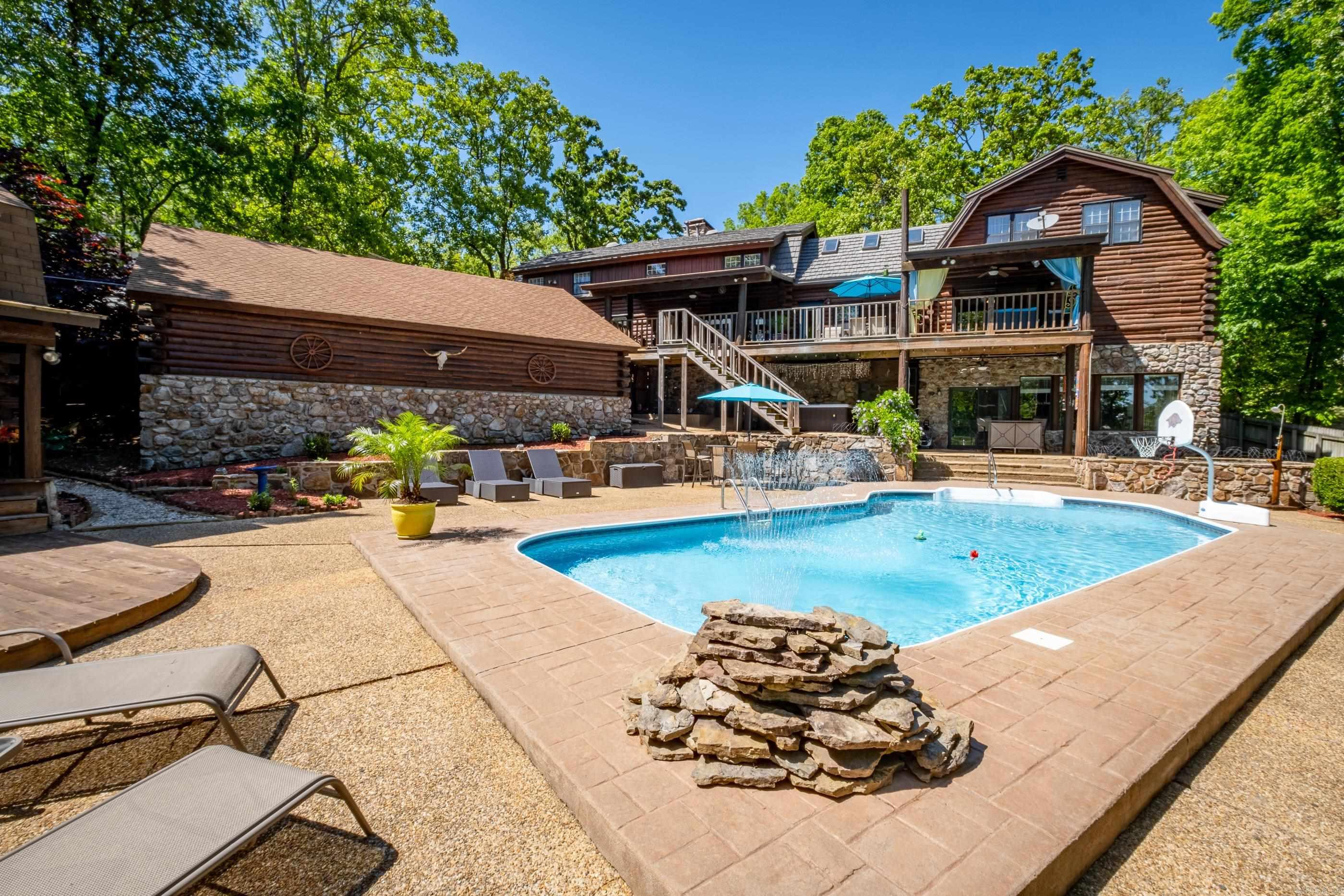 PLEASANT VALLEY - Residential