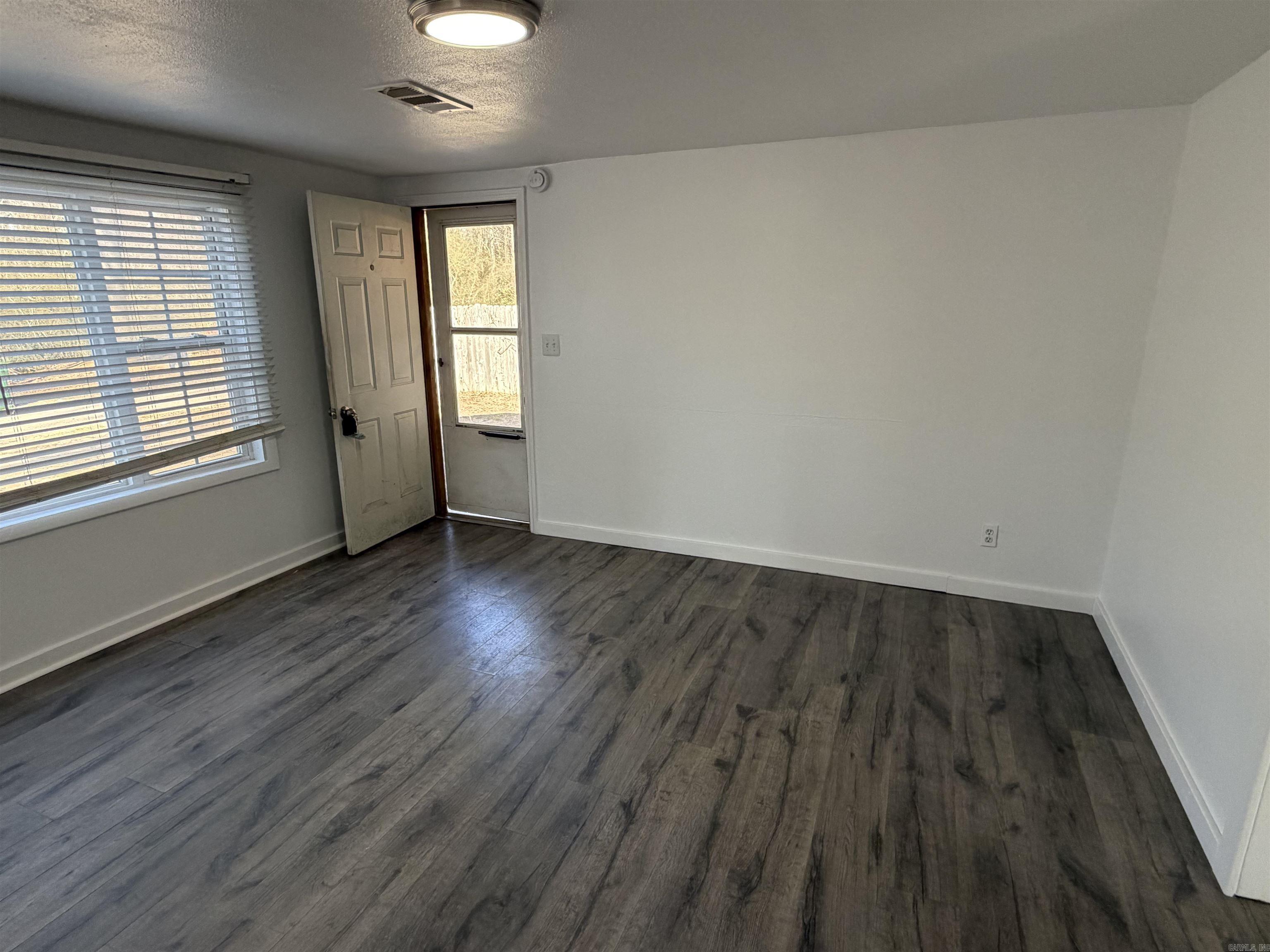 Not in Subdivision - Residential Lease