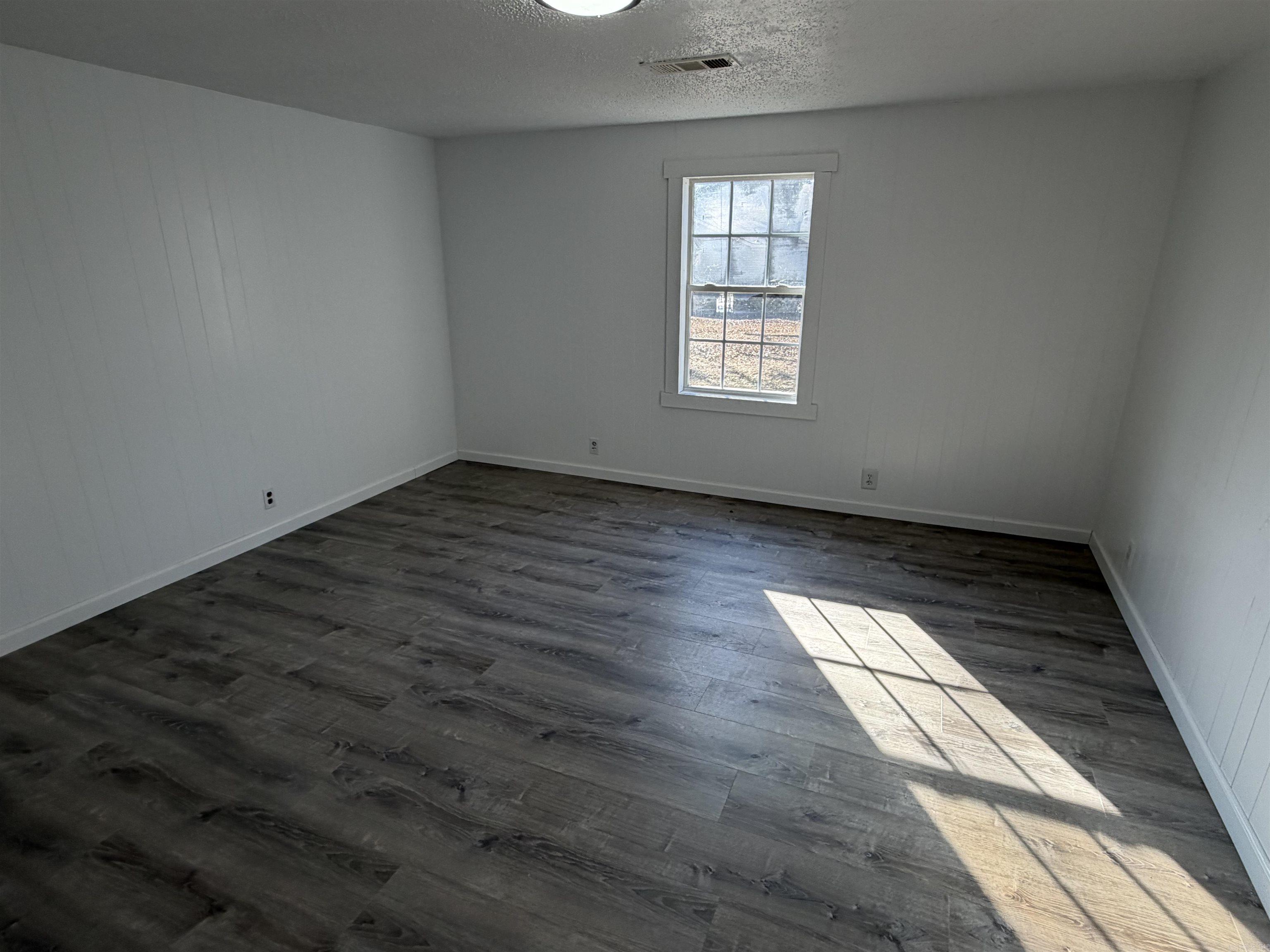 Not in Subdivision - Residential Lease