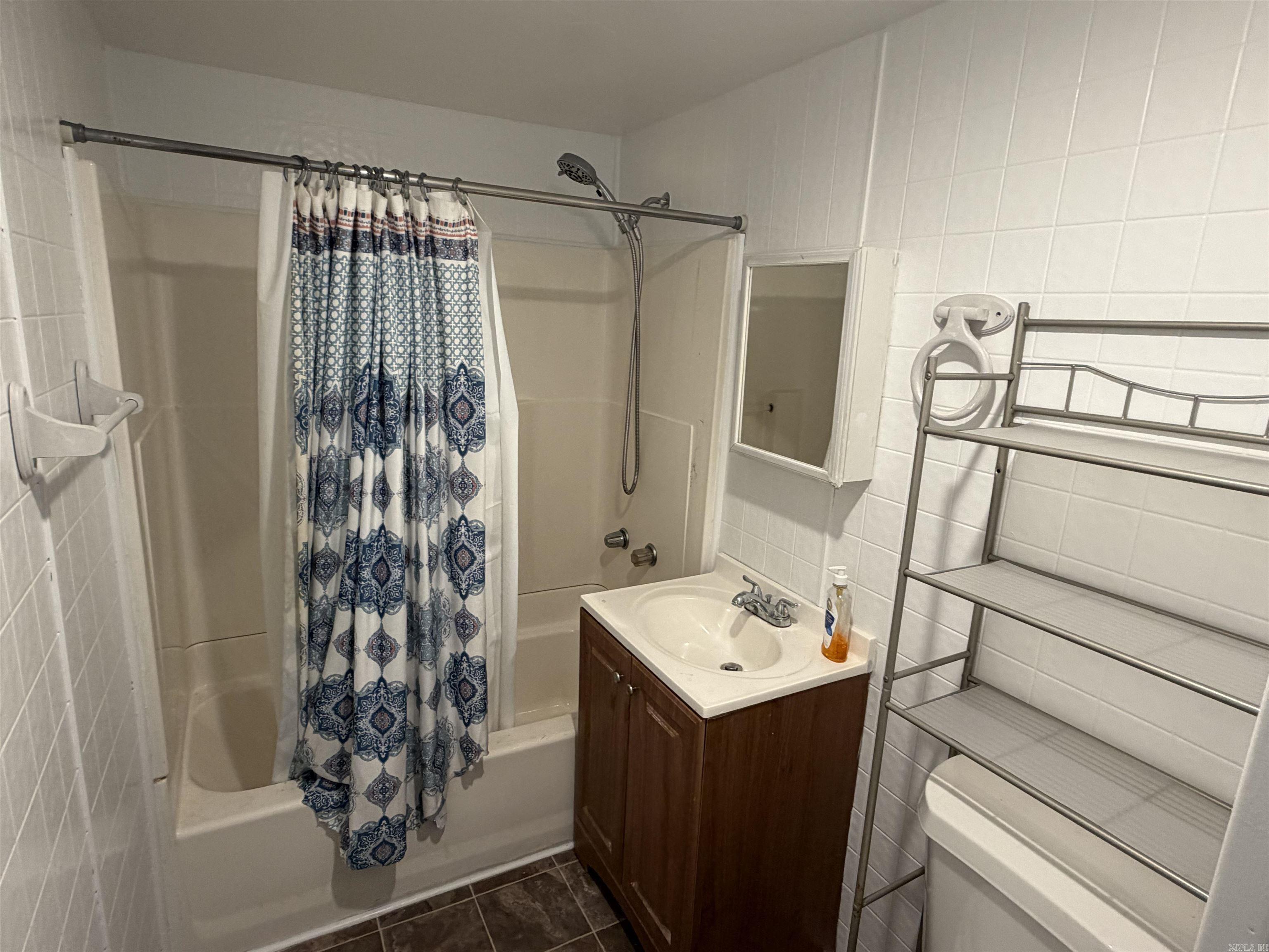 Not in Subdivision - Residential Lease