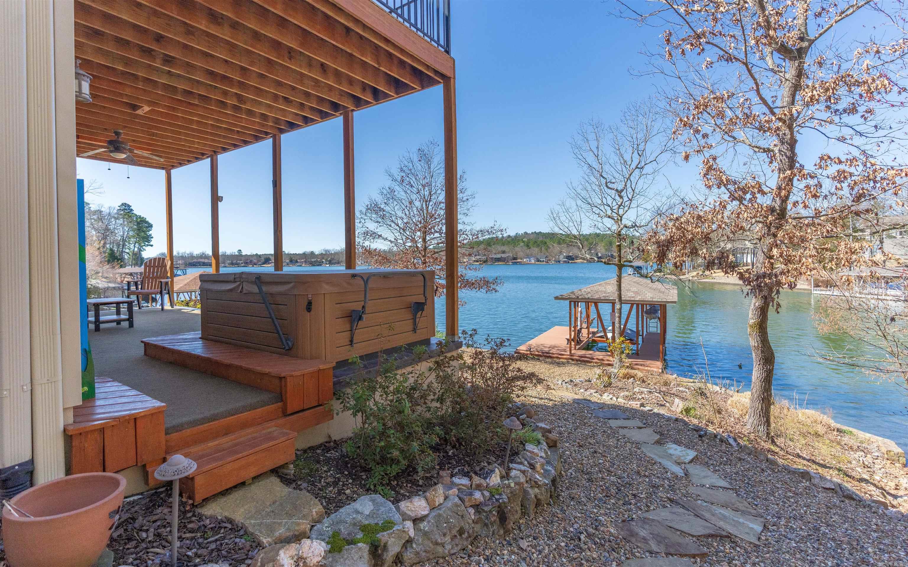 Saldana - Residential