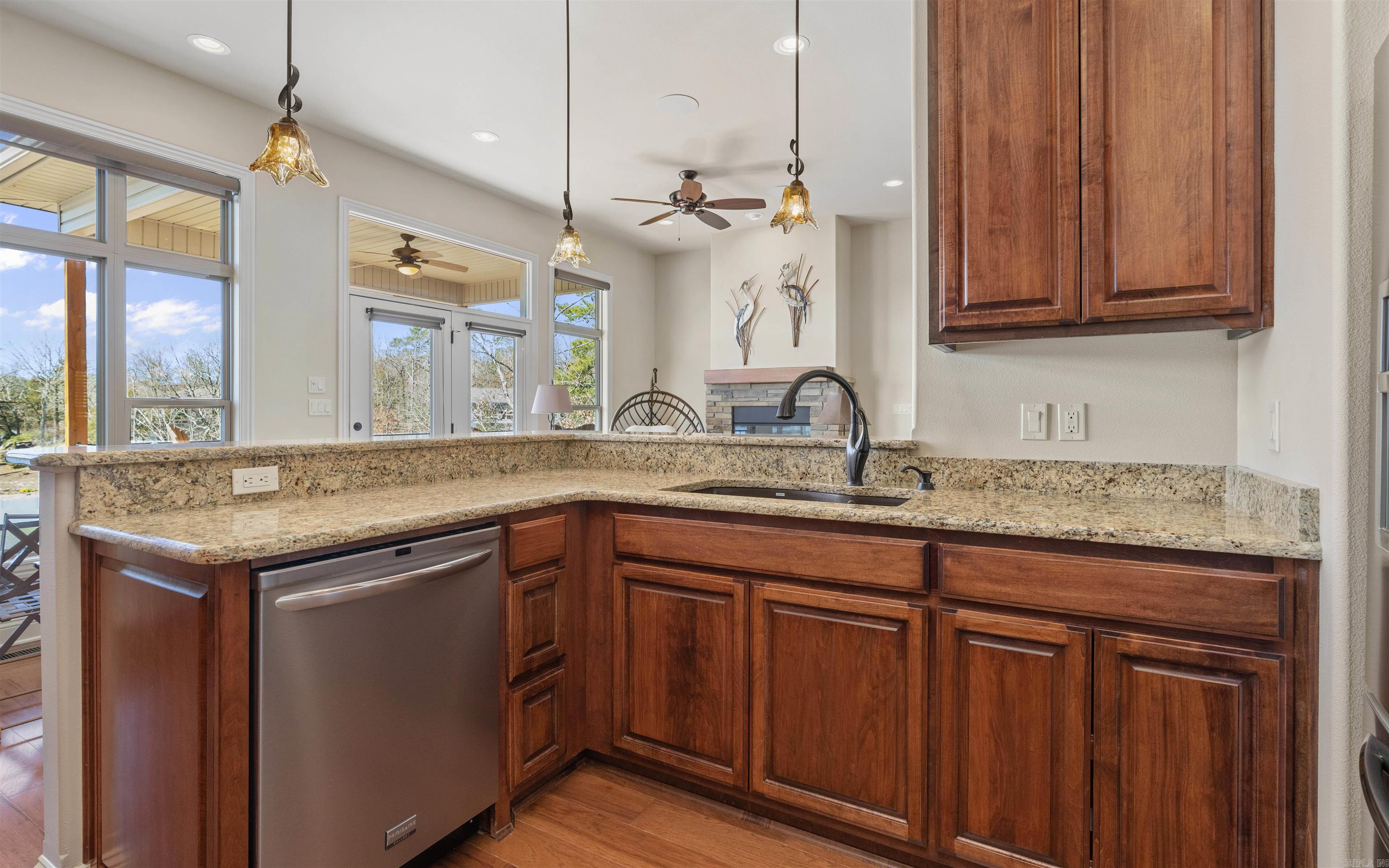 Saldana - Residential