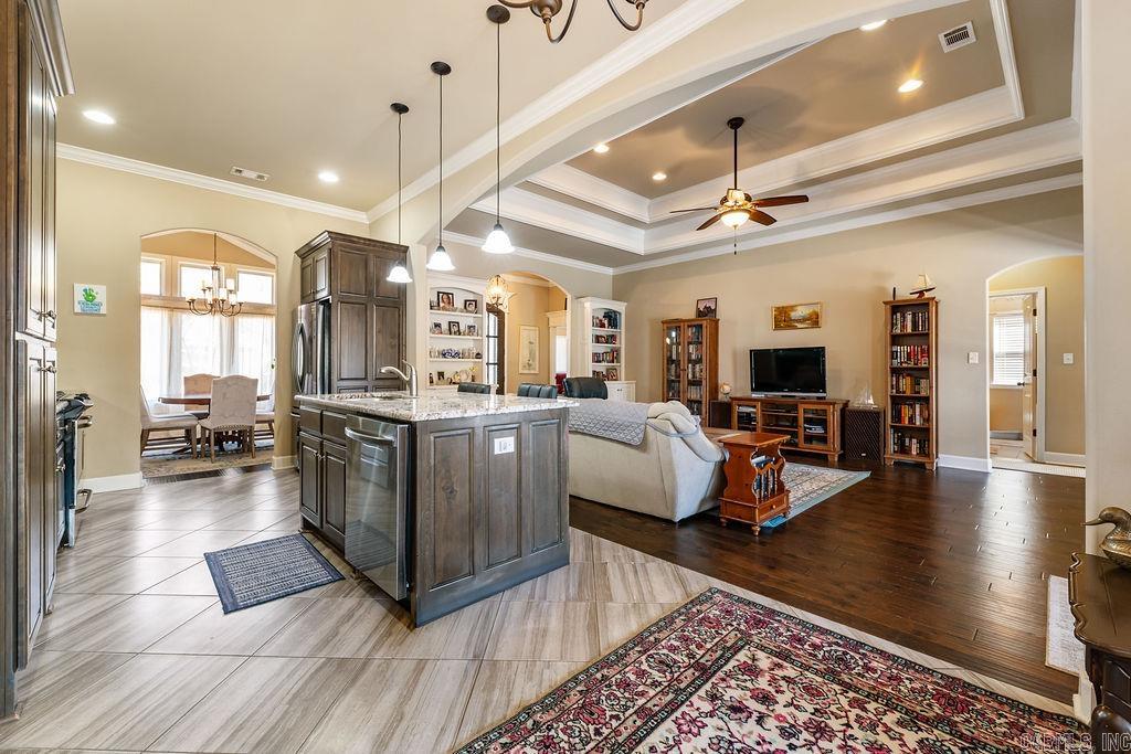 THE WOODLANDS - Residential