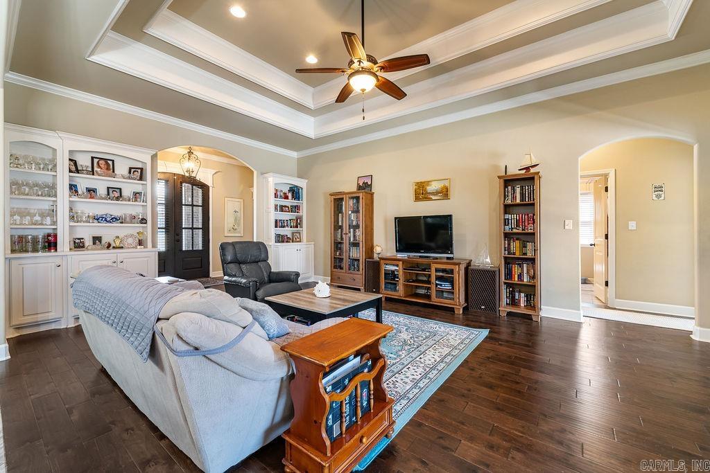 THE WOODLANDS - Residential