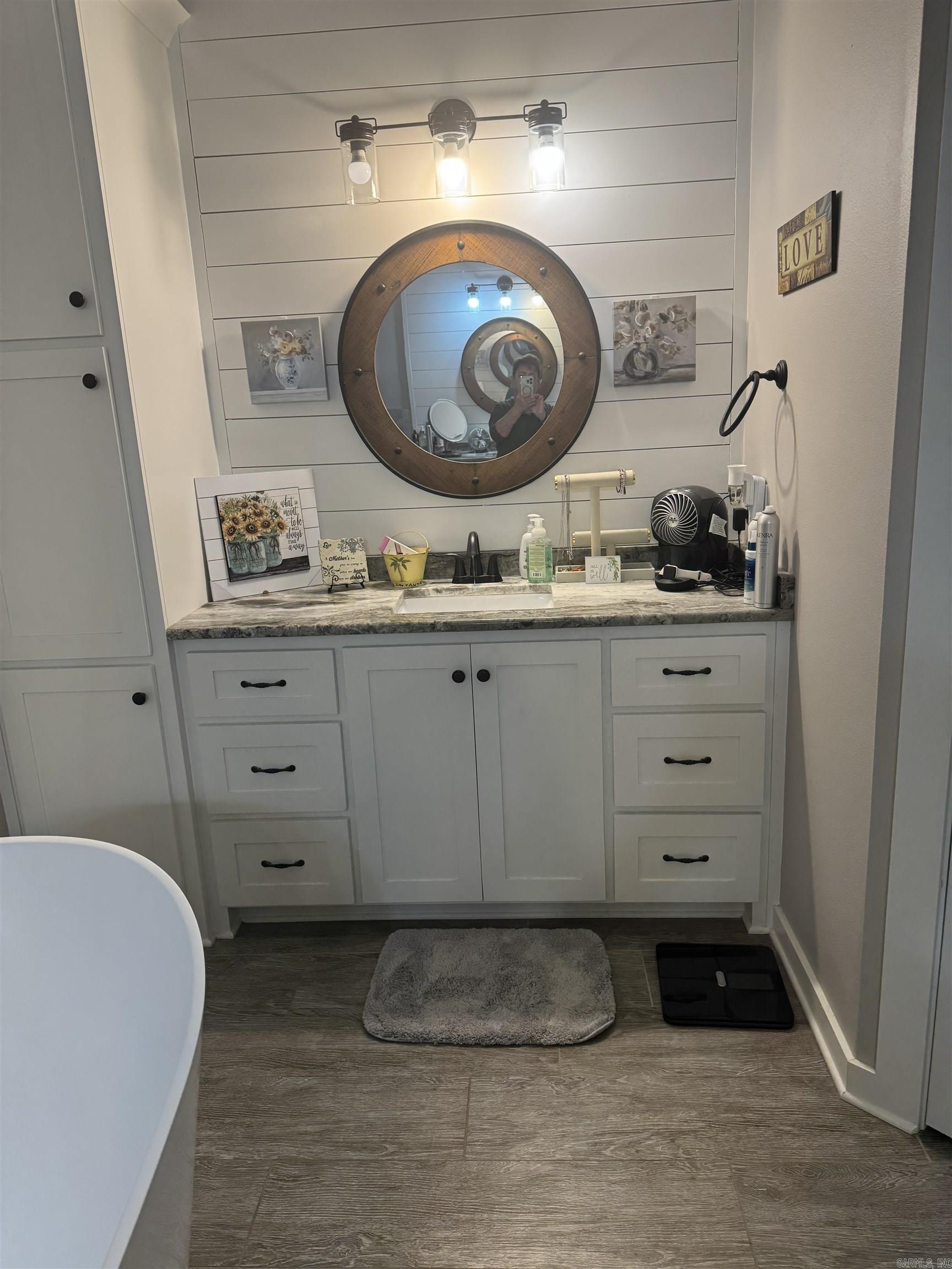 MOUNT TABOR ESTATES - Residential