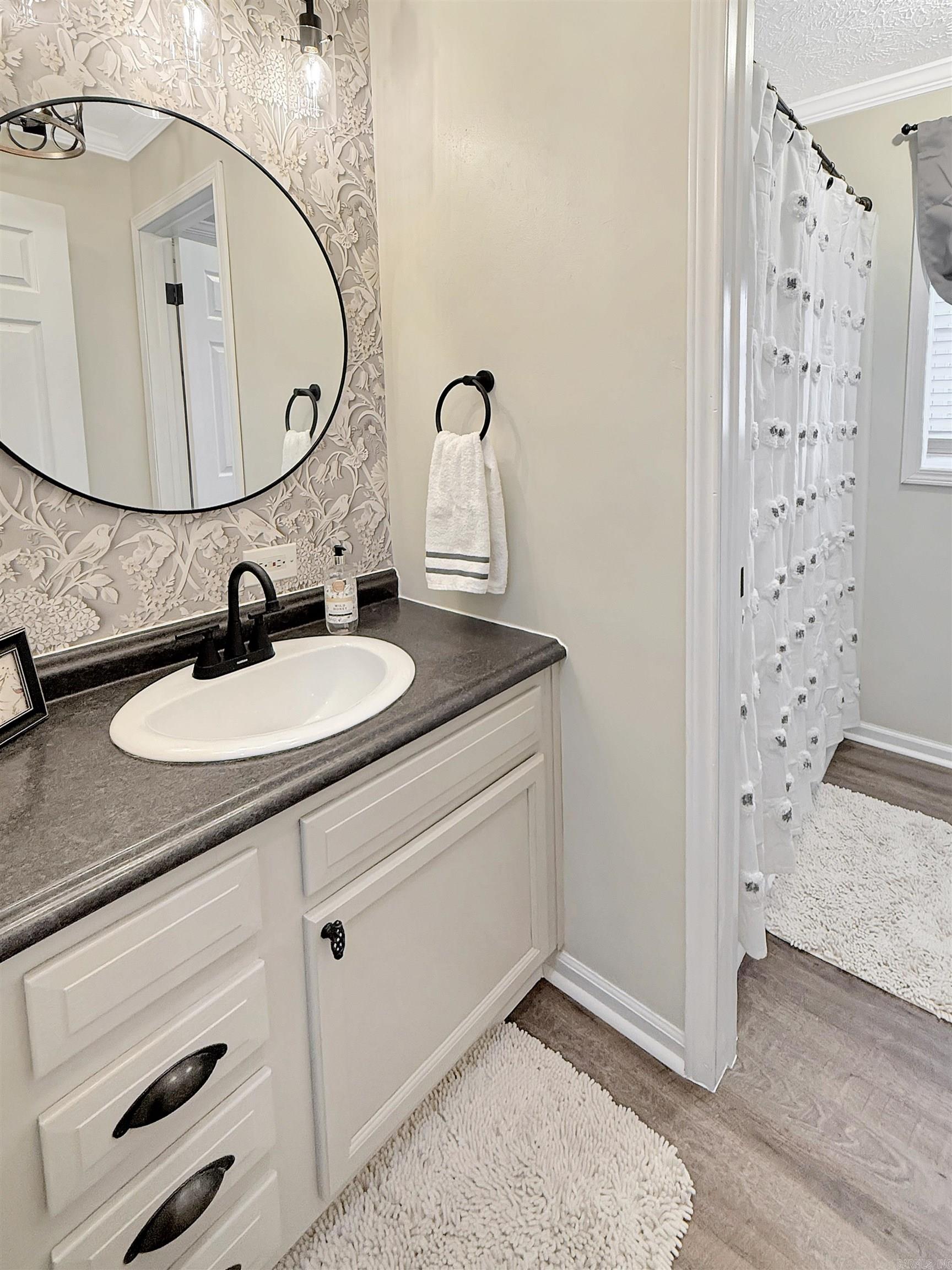 CUSHMAN M&B - Residential