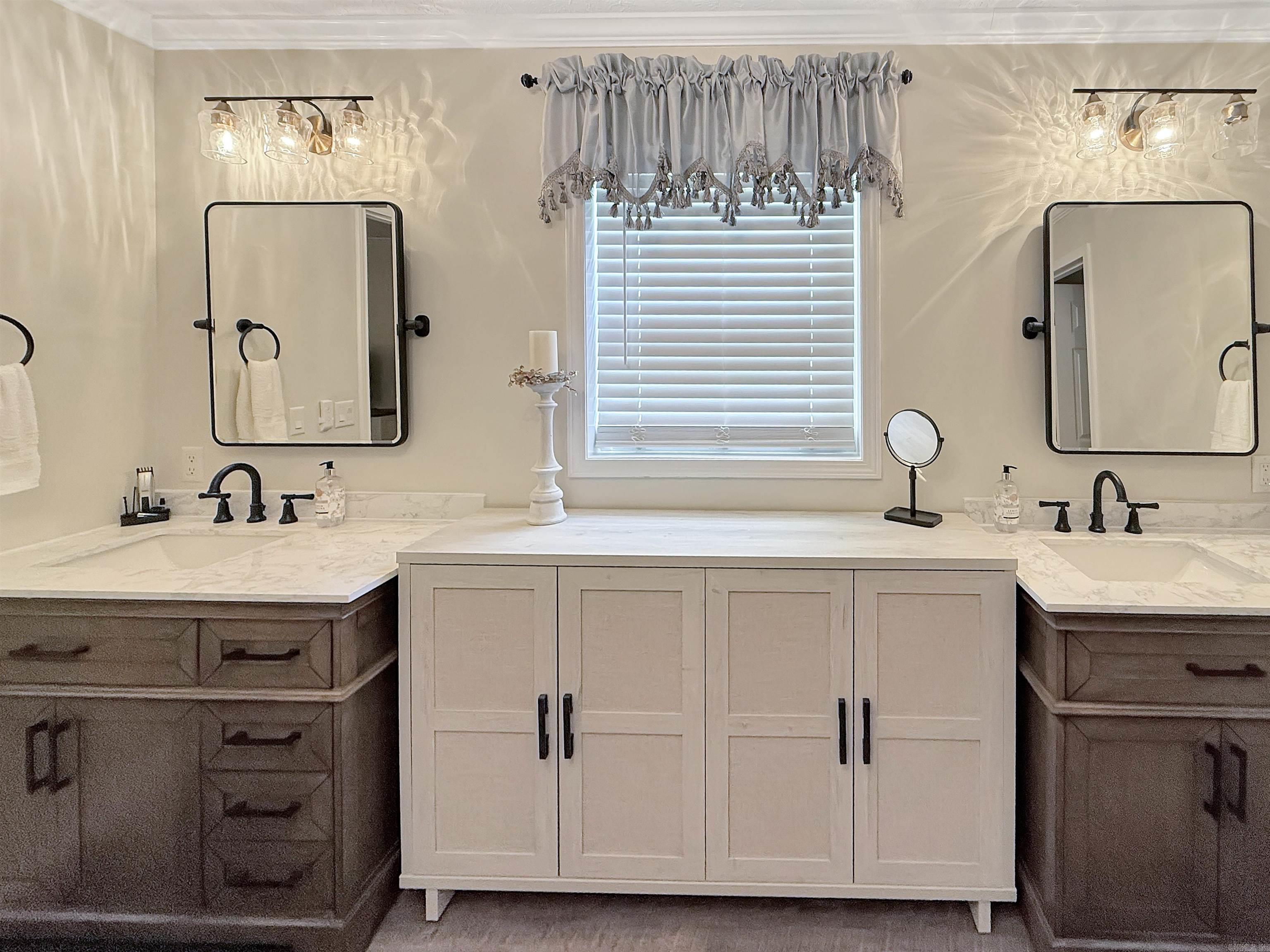 CUSHMAN M&B - Residential