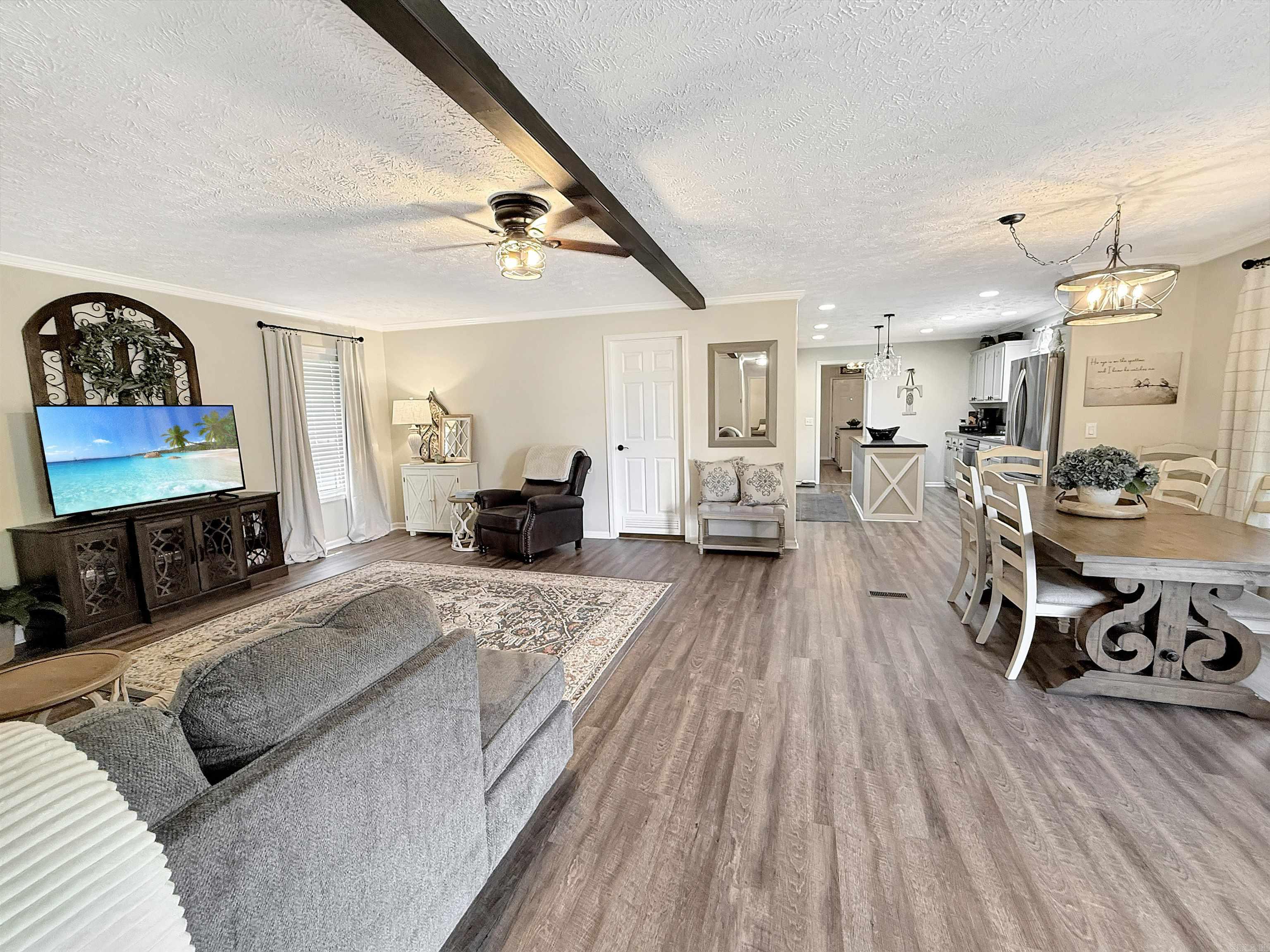 CUSHMAN M&B - Residential