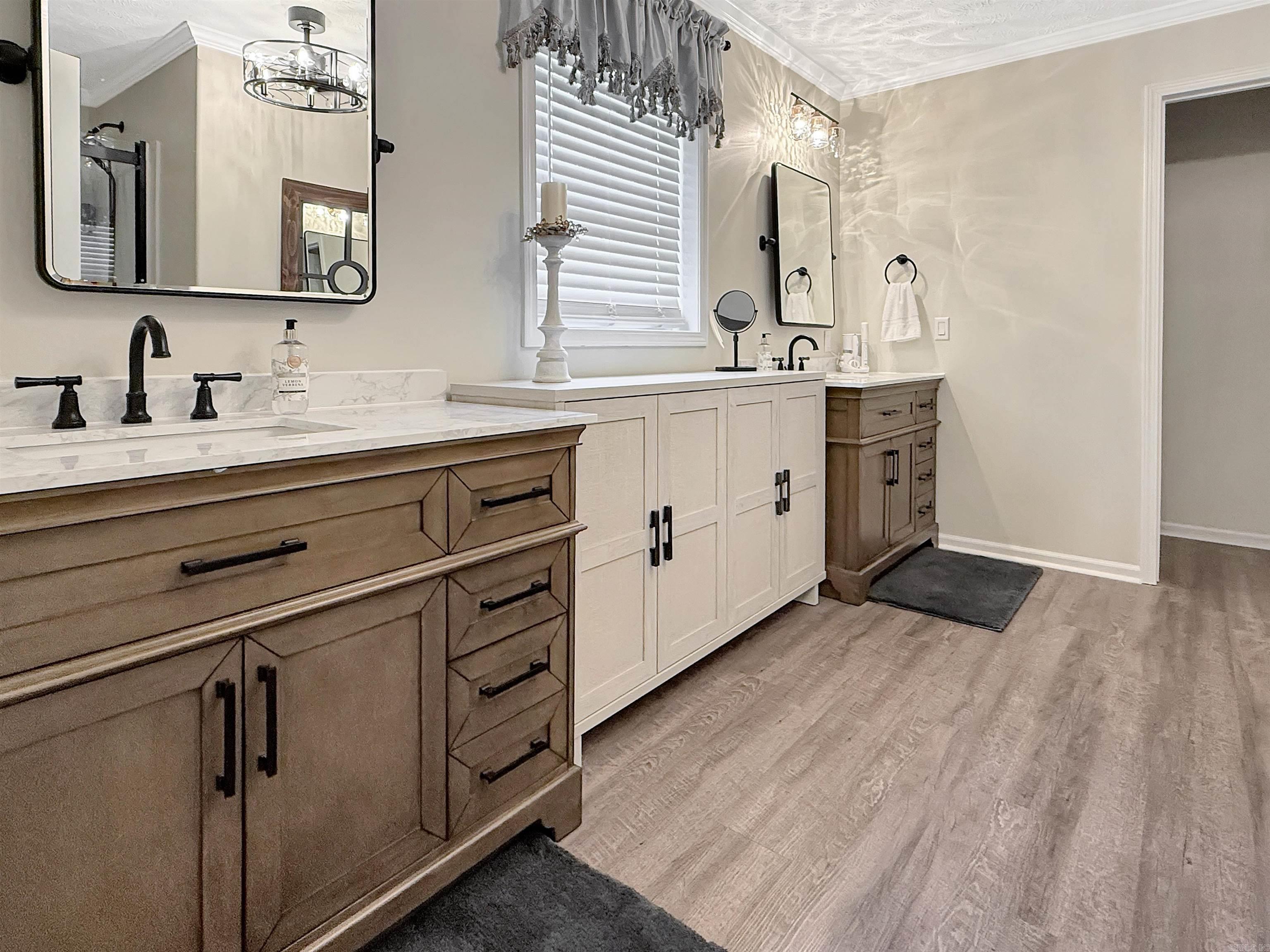 CUSHMAN M&B - Residential