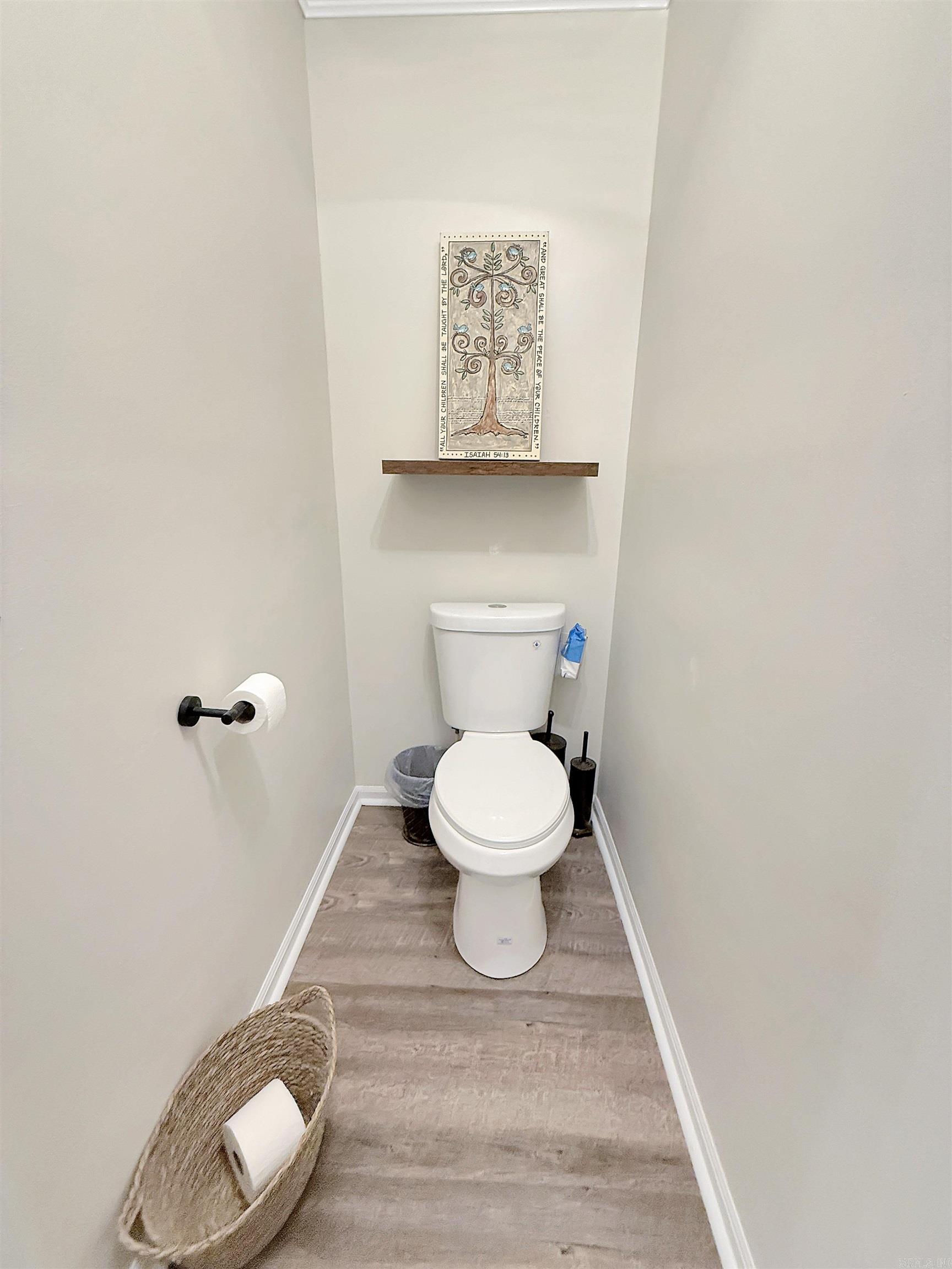 CUSHMAN M&B - Residential