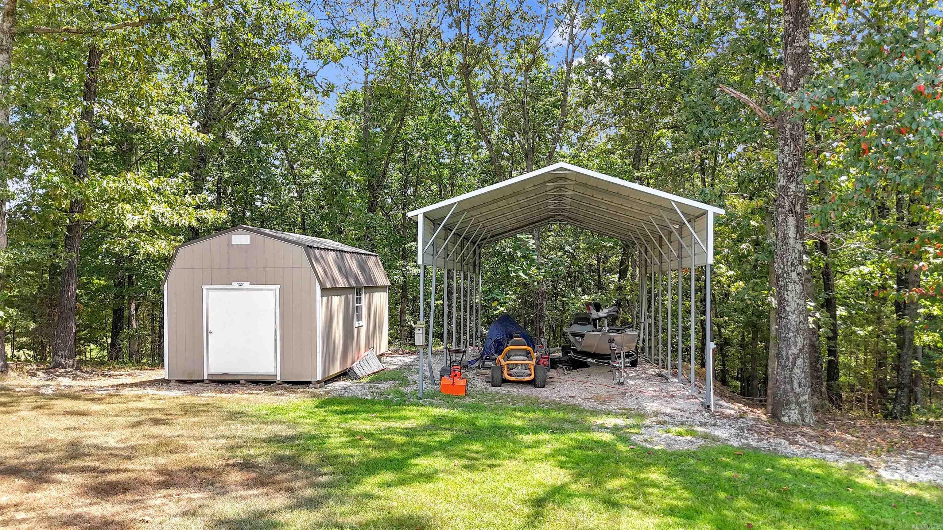 CUSHMAN M&B - Residential