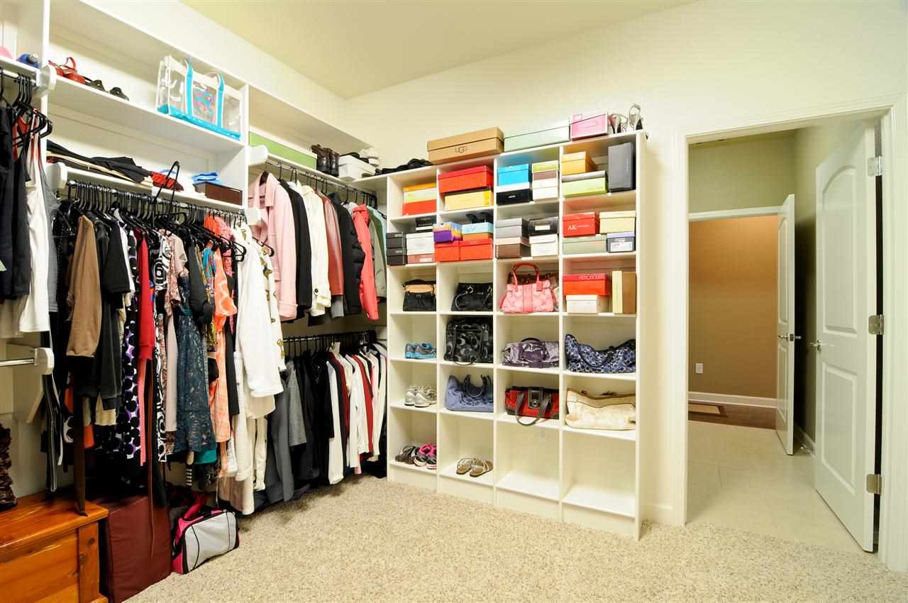 RIDGEVIEW - Residential