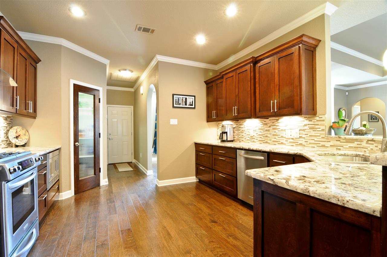 RIDGEVIEW - Residential