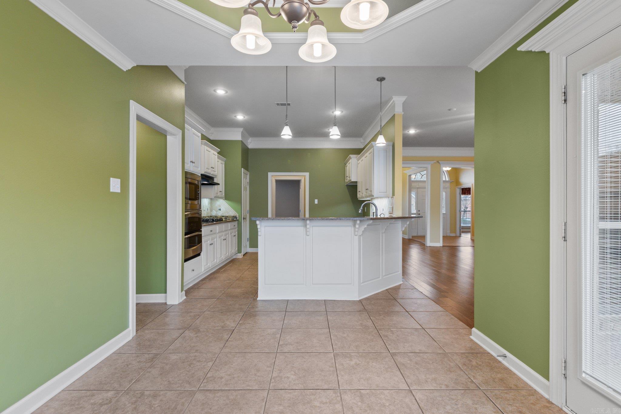 COUNTRY CLUB OF ARK THE - Residential