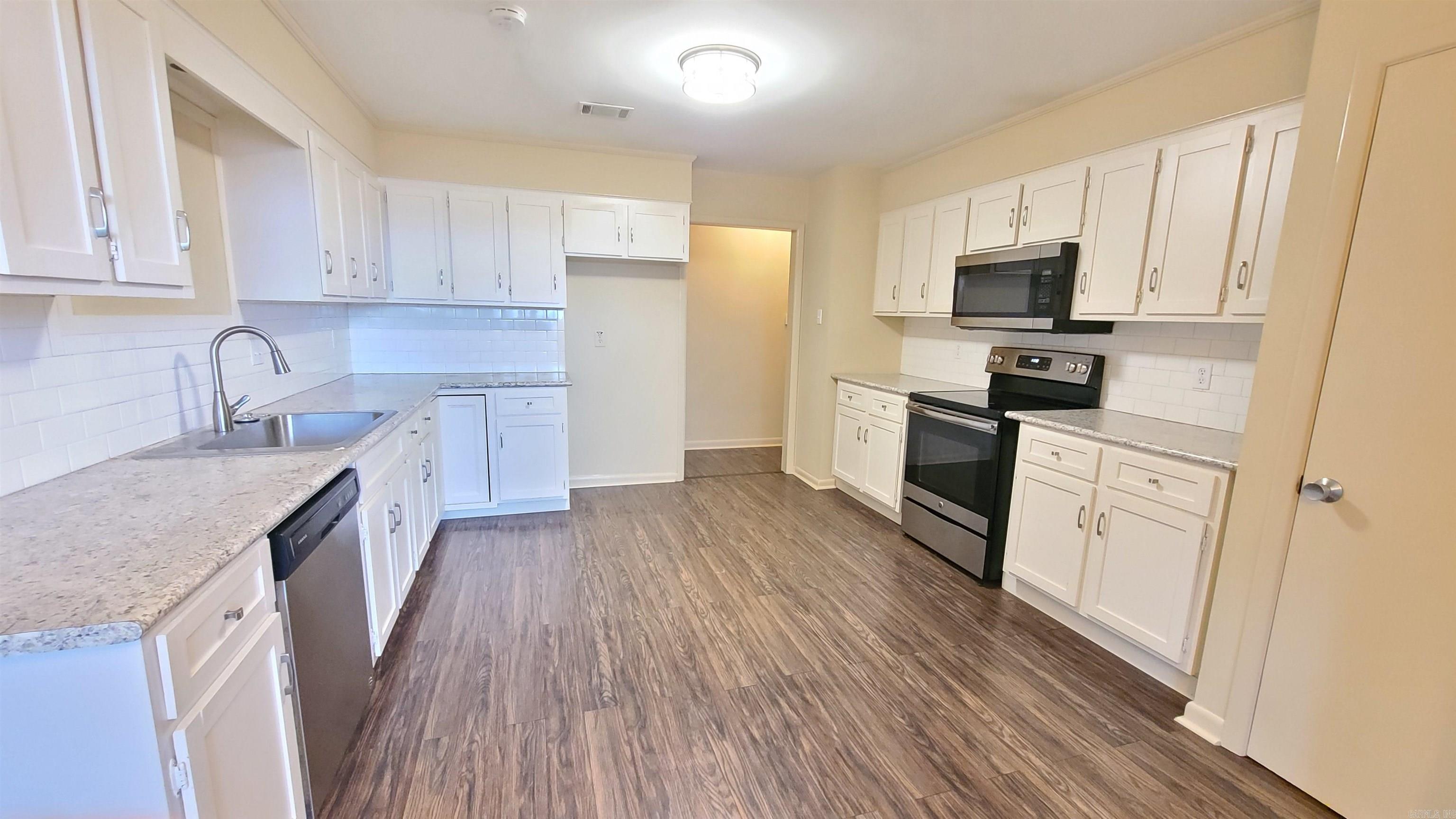 Pleasant Forest - Residential Lease