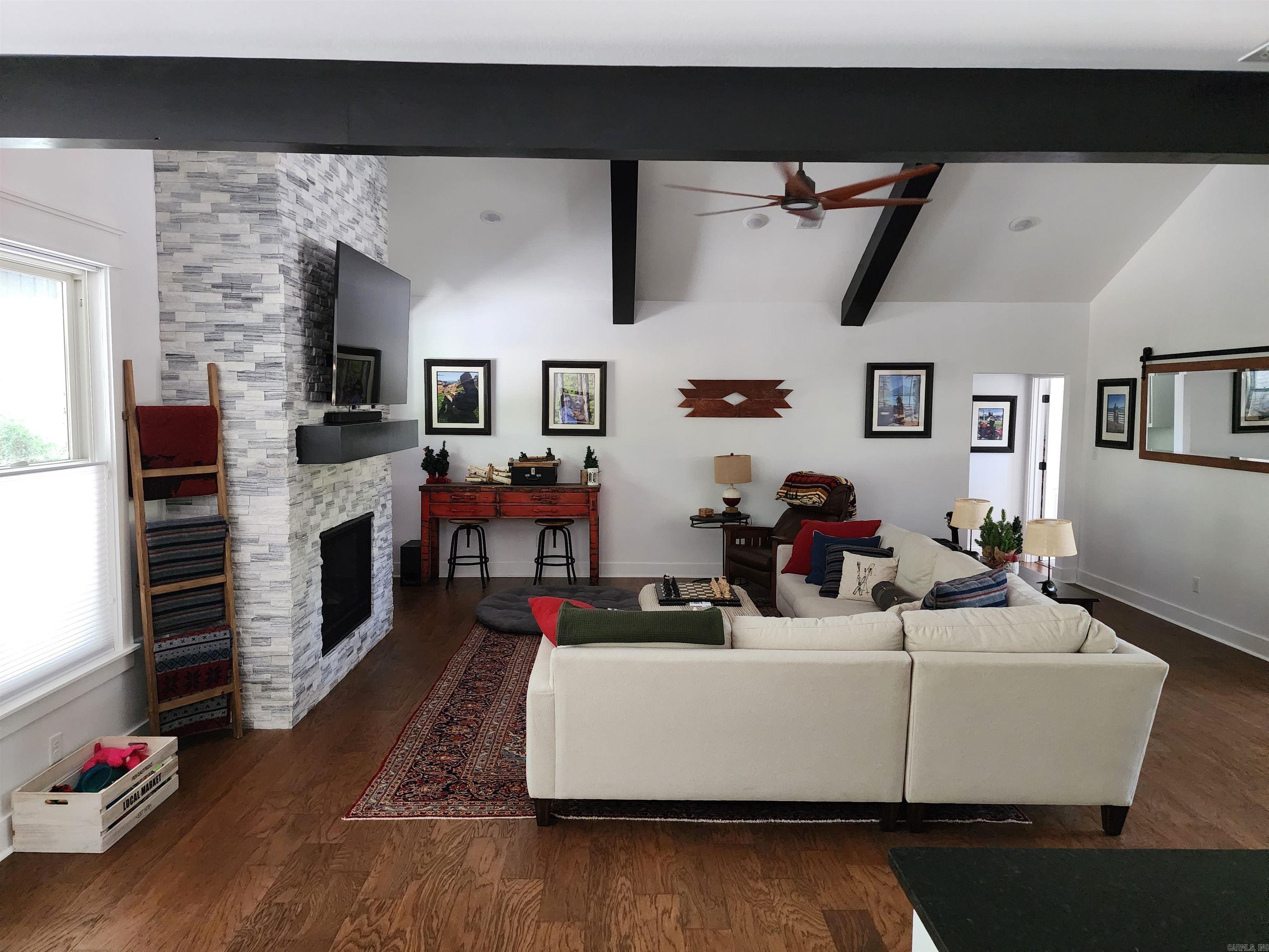 LADERA - Residential