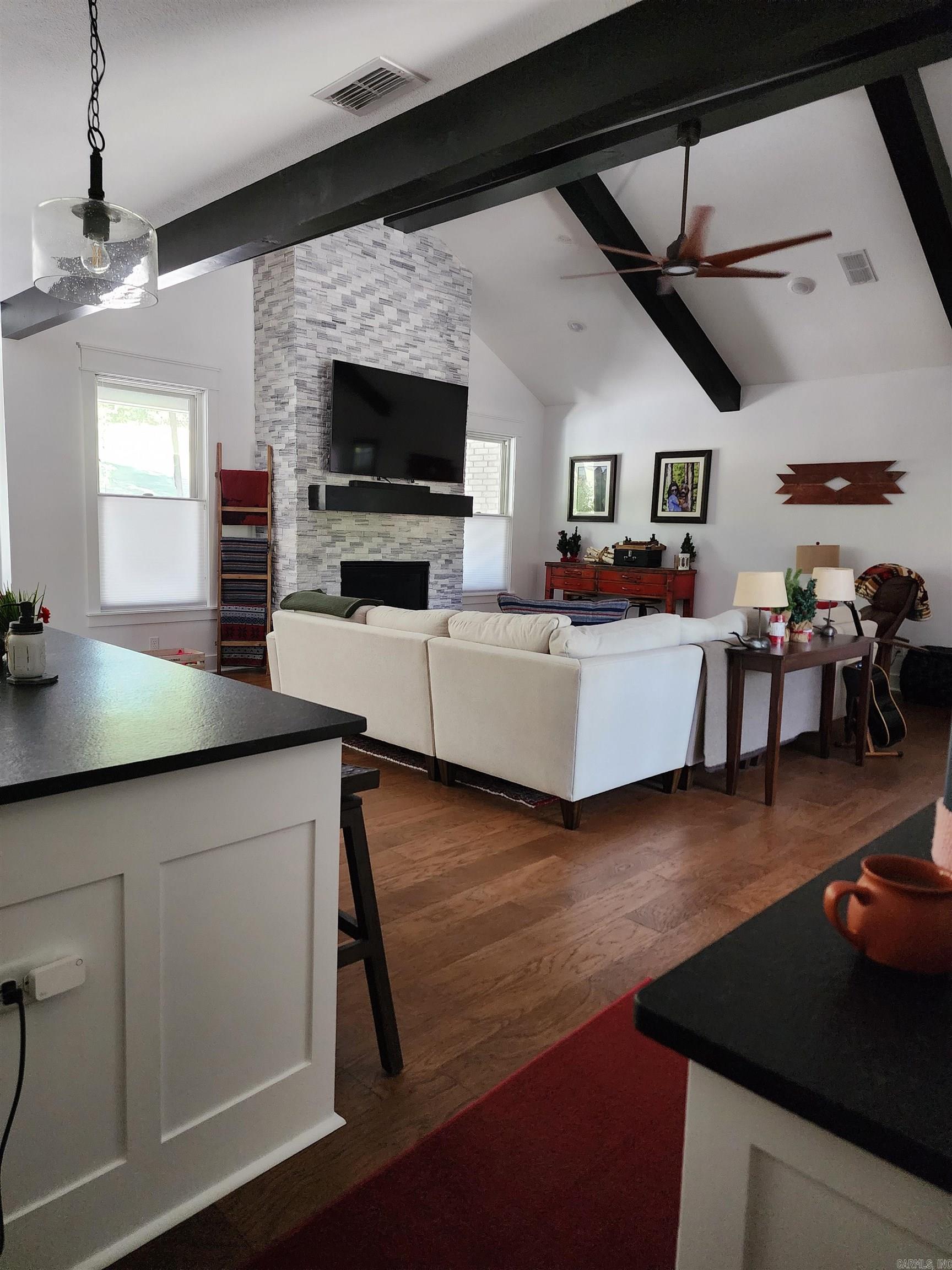 LADERA - Residential