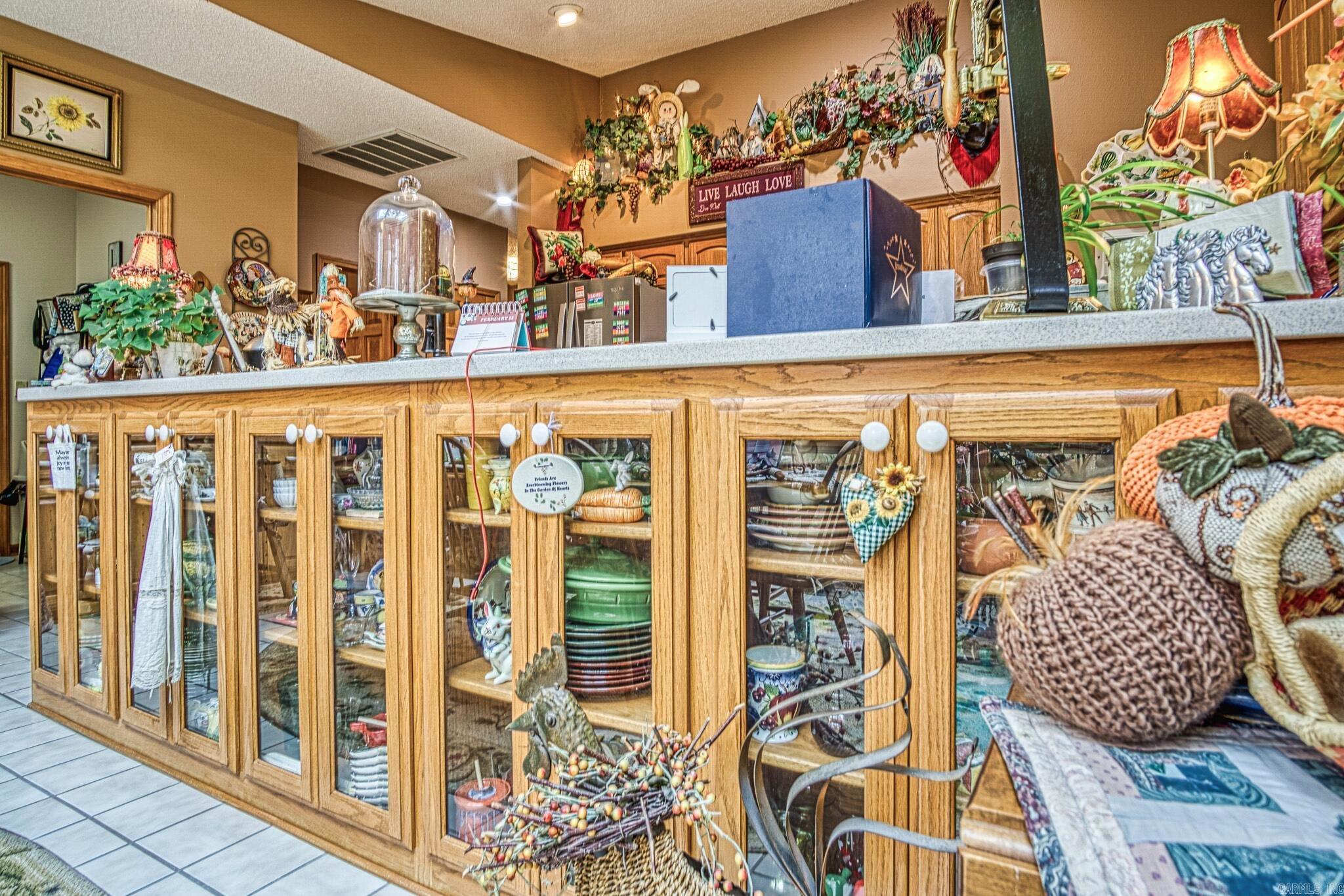 BAJADA - Residential