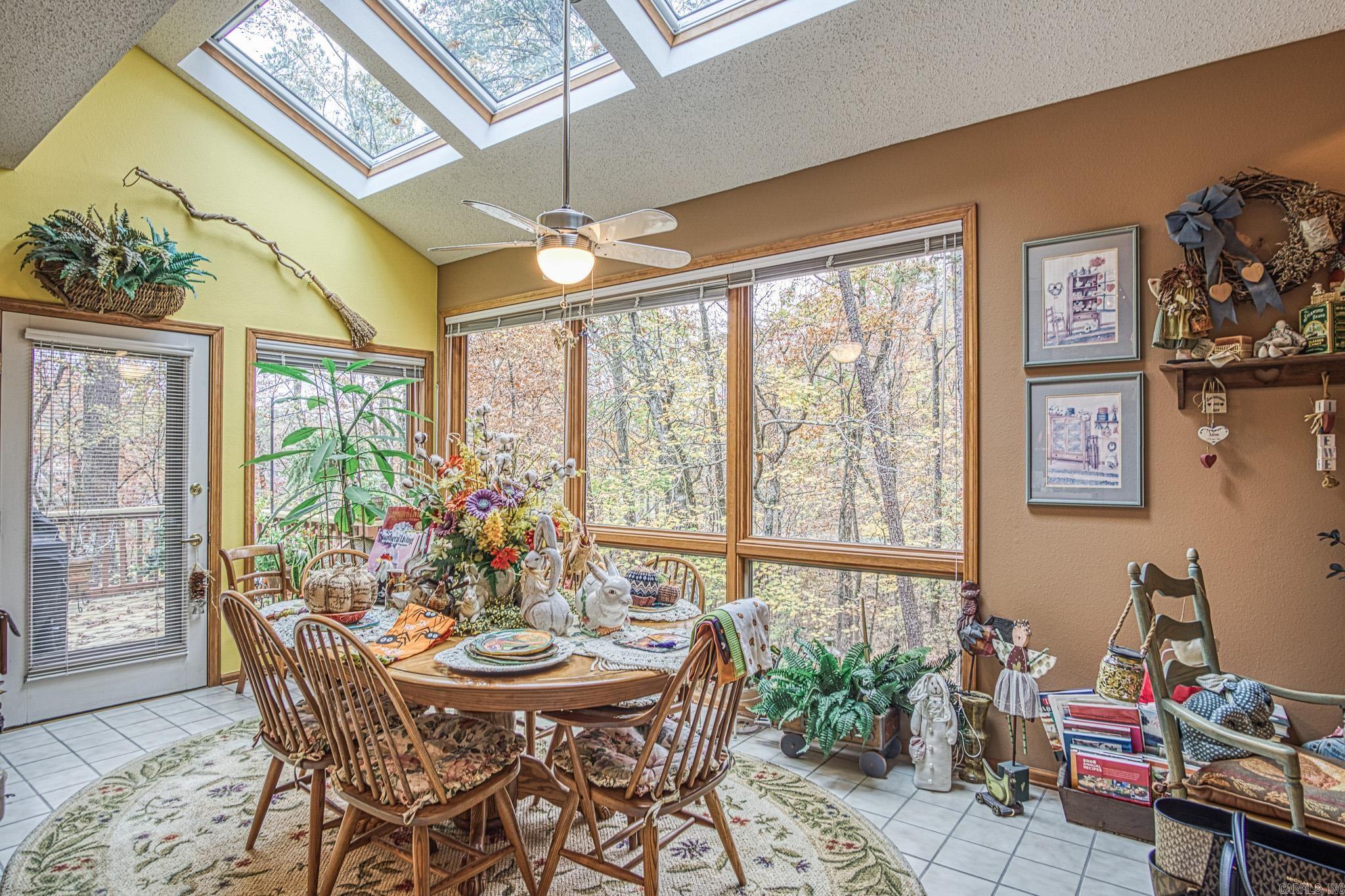 BAJADA - Residential