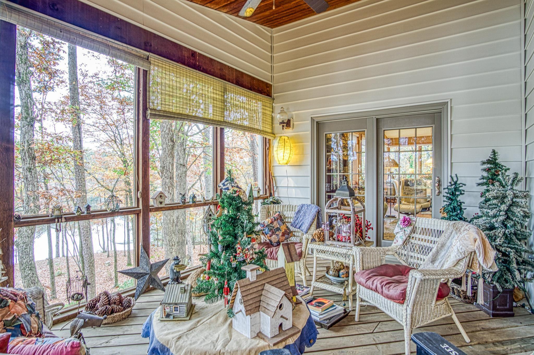 BAJADA - Residential