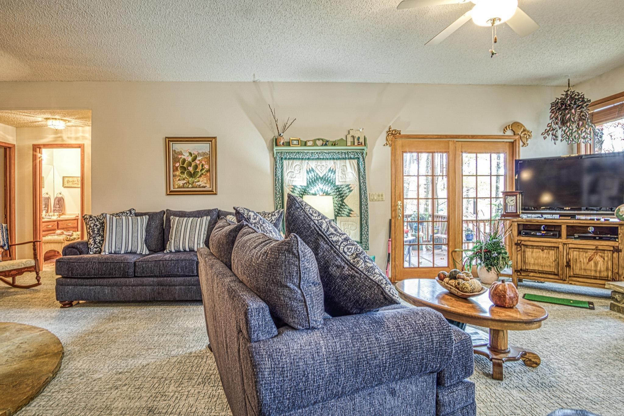 BAJADA - Residential