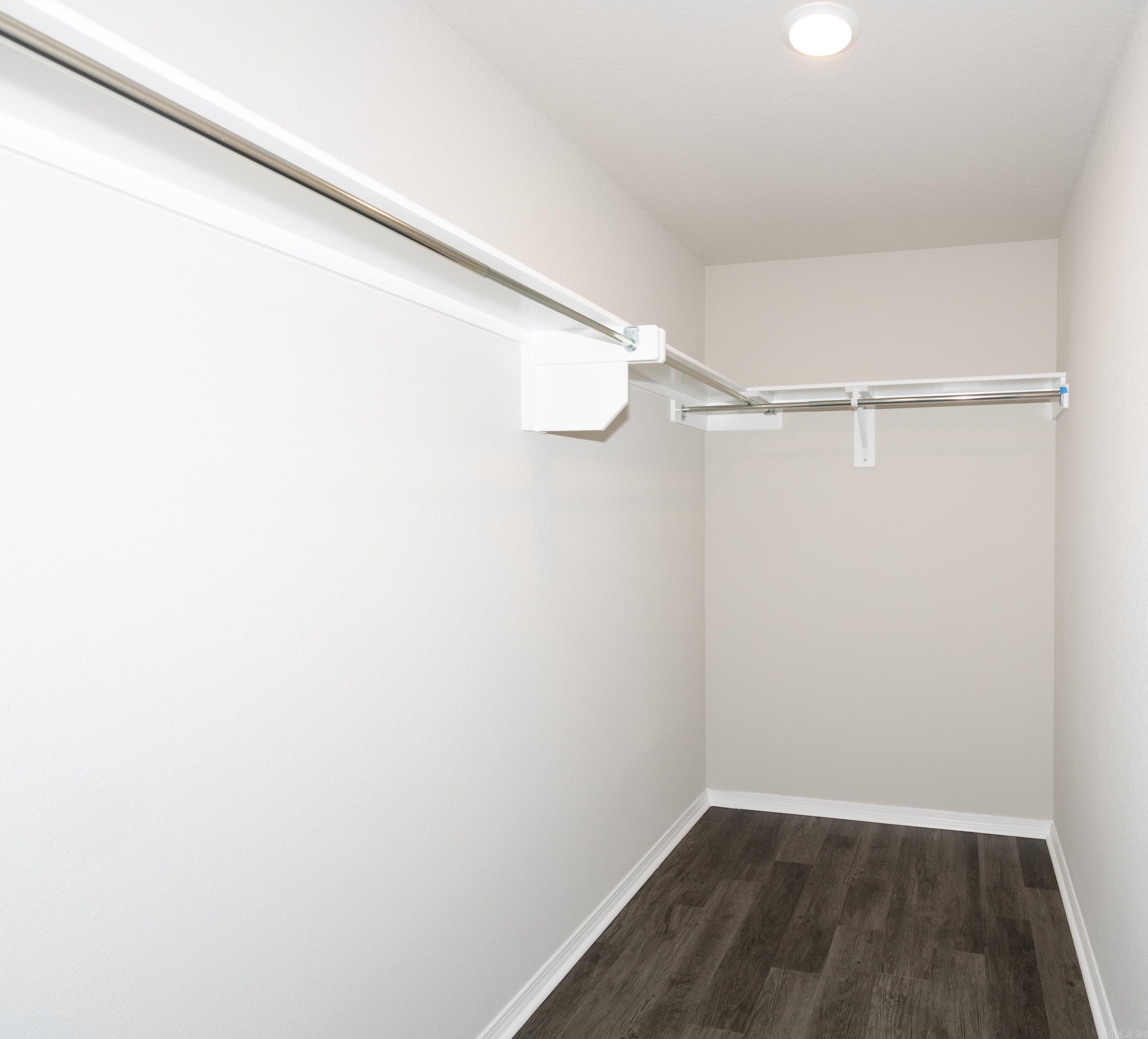 HILLDALE CROSSING - Residential